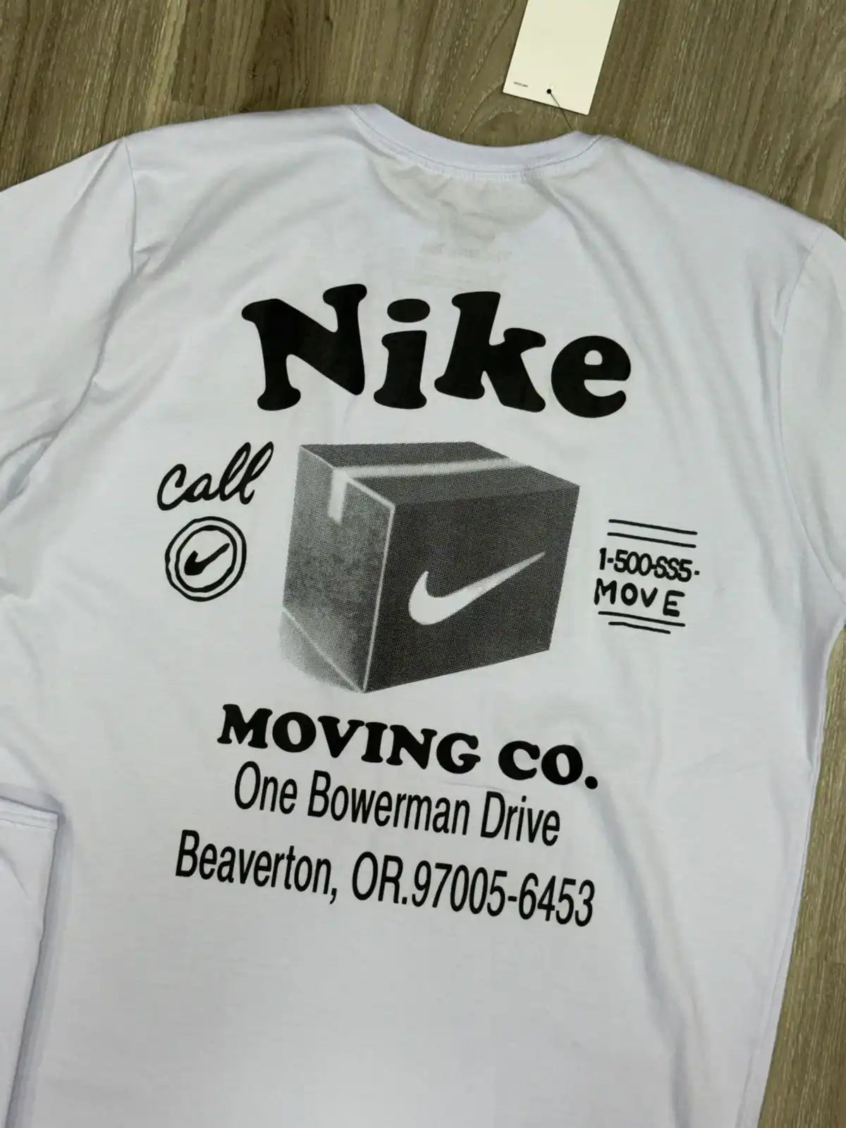 CAMISETA NK MOVING CO - BRANCA