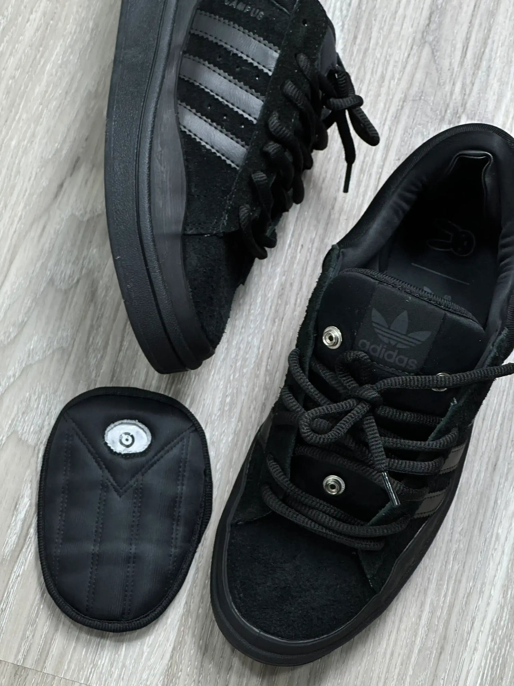 TÊNIS CAMPUS X BADBUNNY - PRETO