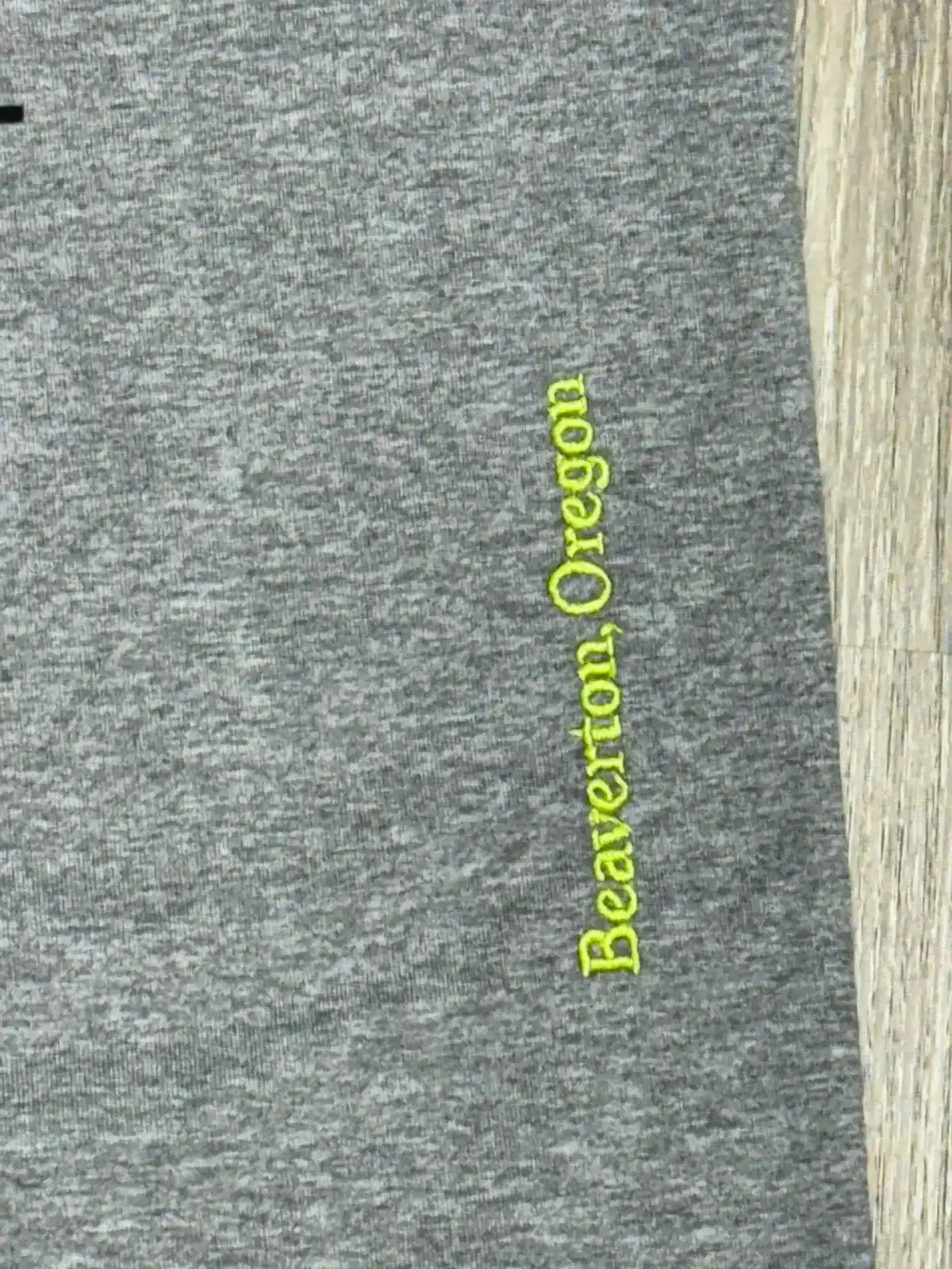 CAMISETA NK WORLD TOUR - CINZA