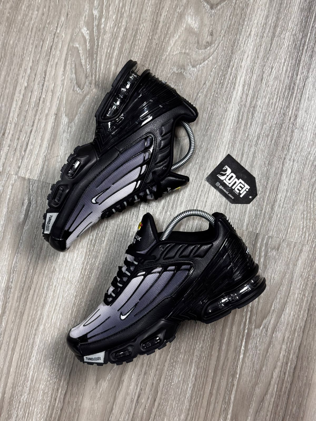 TÊNIS NK AIR MAX PLUS TN 3 - WOLF GREY – Boneti Store | Oficial