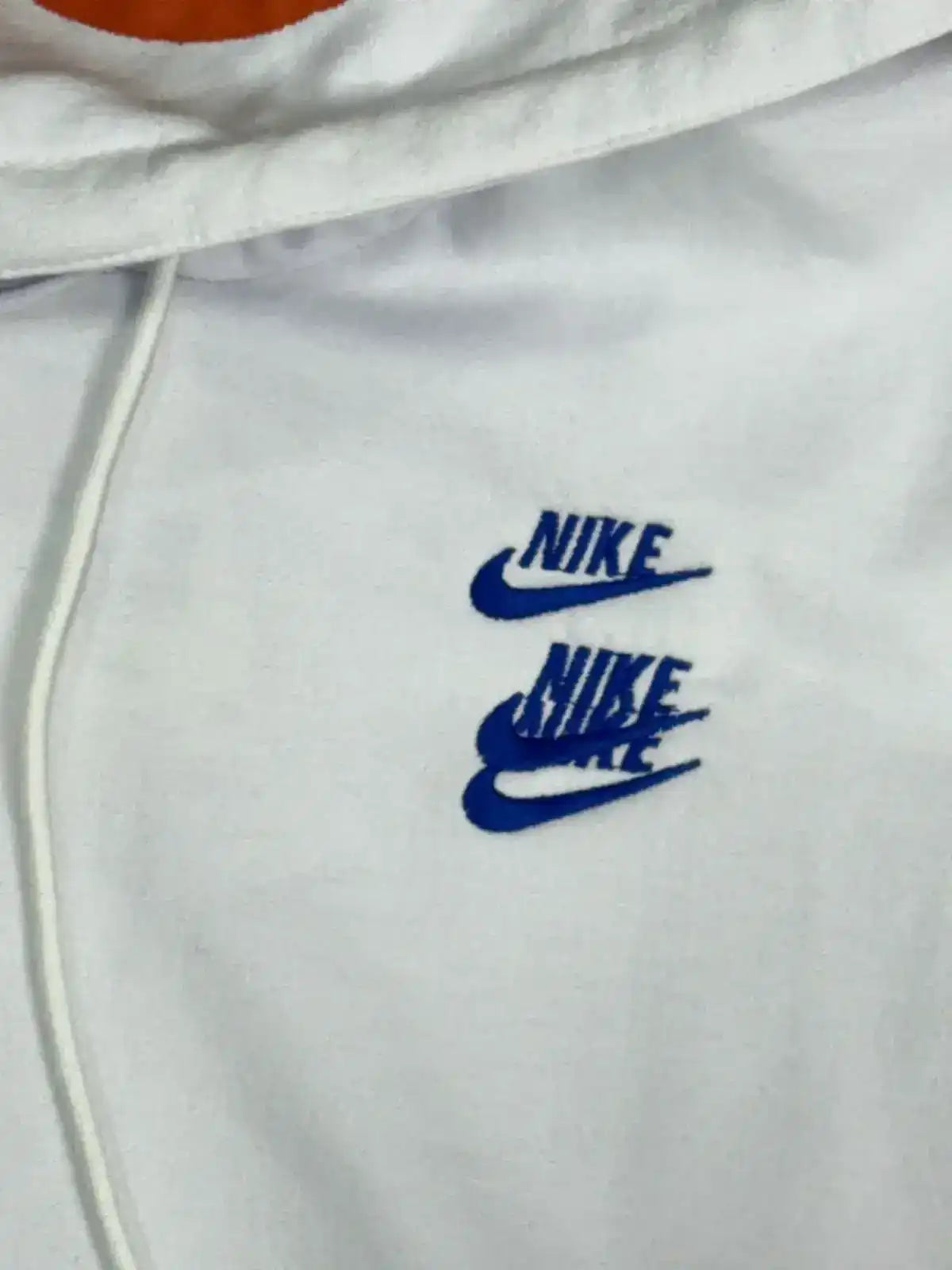 MOLETOM CANGURU NK WORLD TOUR - BRANCO