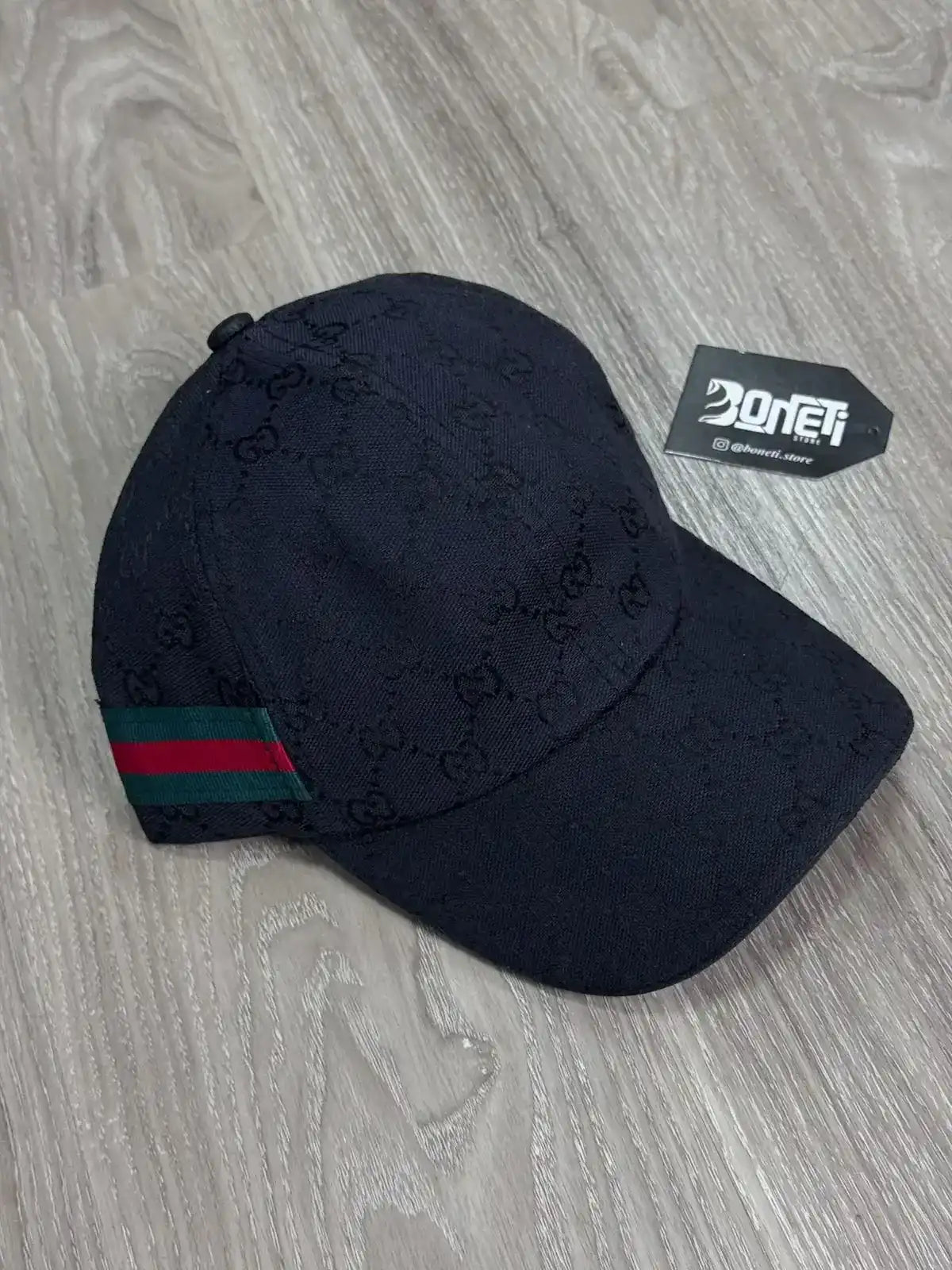 BONÉ GC MONOGRAMADO FAIXA - PRETO