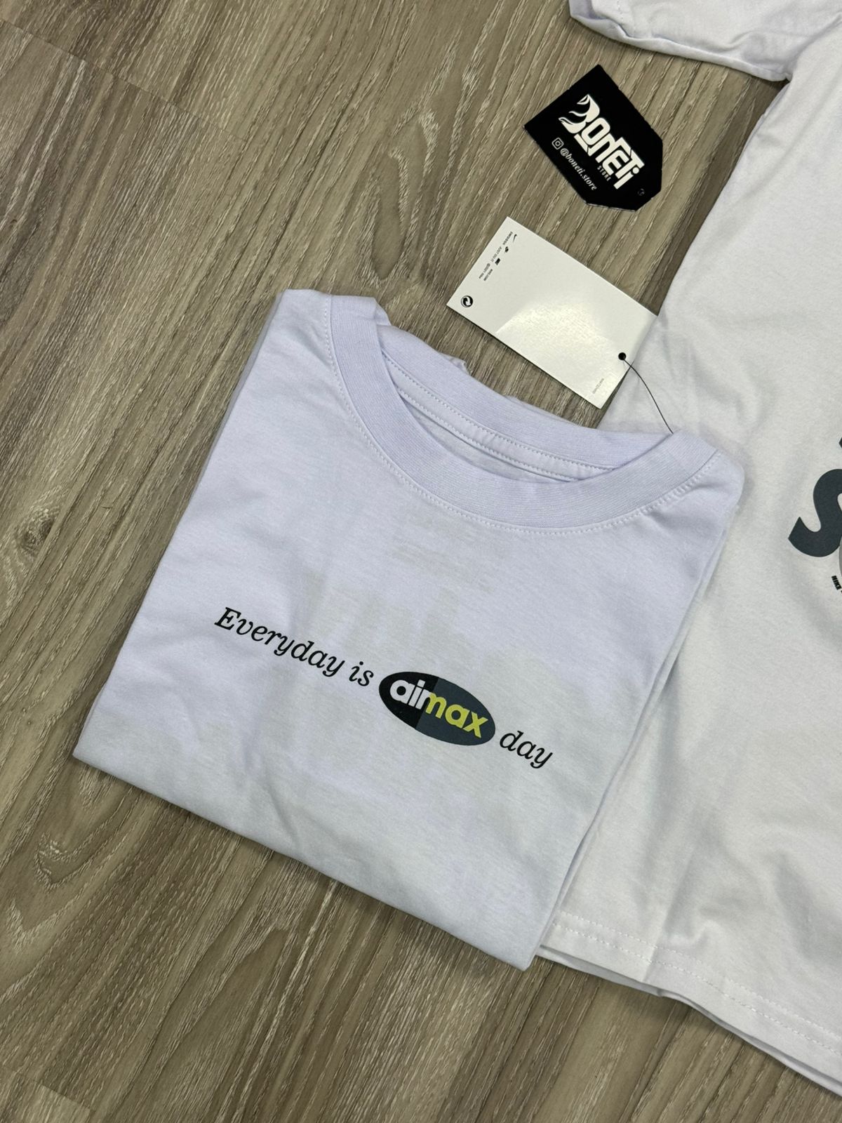CAMISETA NK AIRMAX DAY - BRANCA