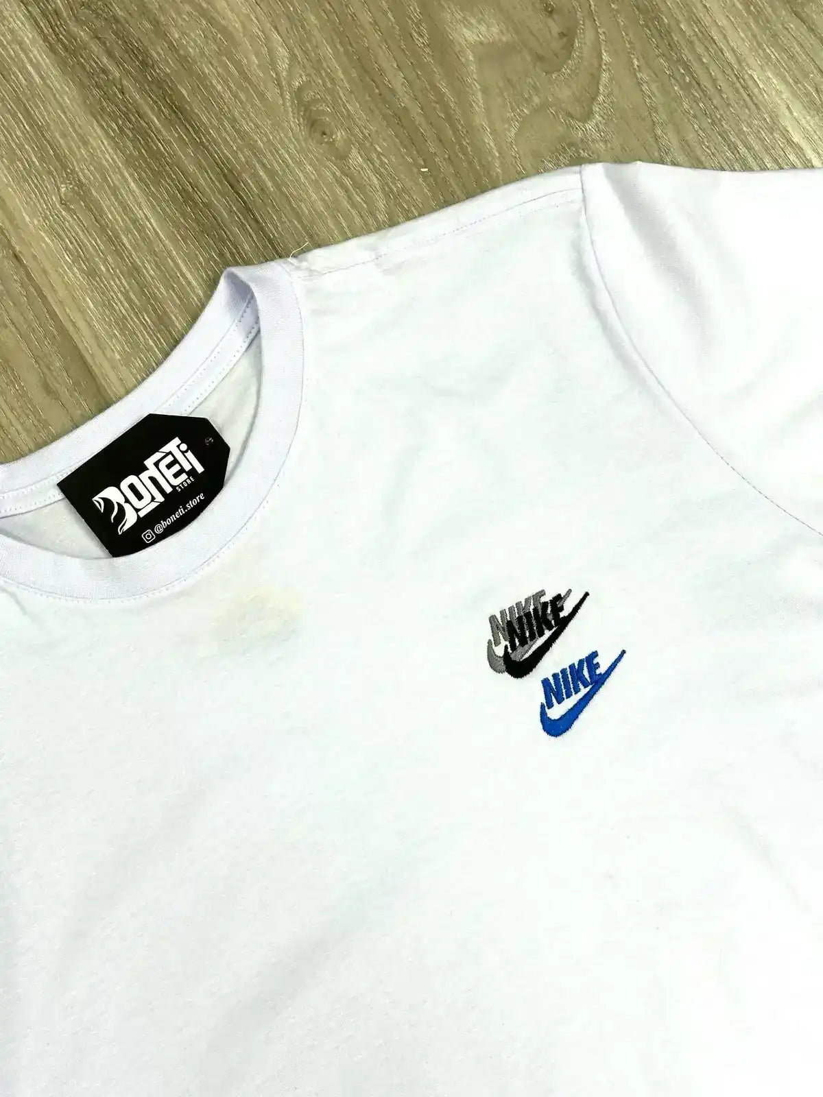CAMISETA NK MULTI SWOOSH - BRANCA