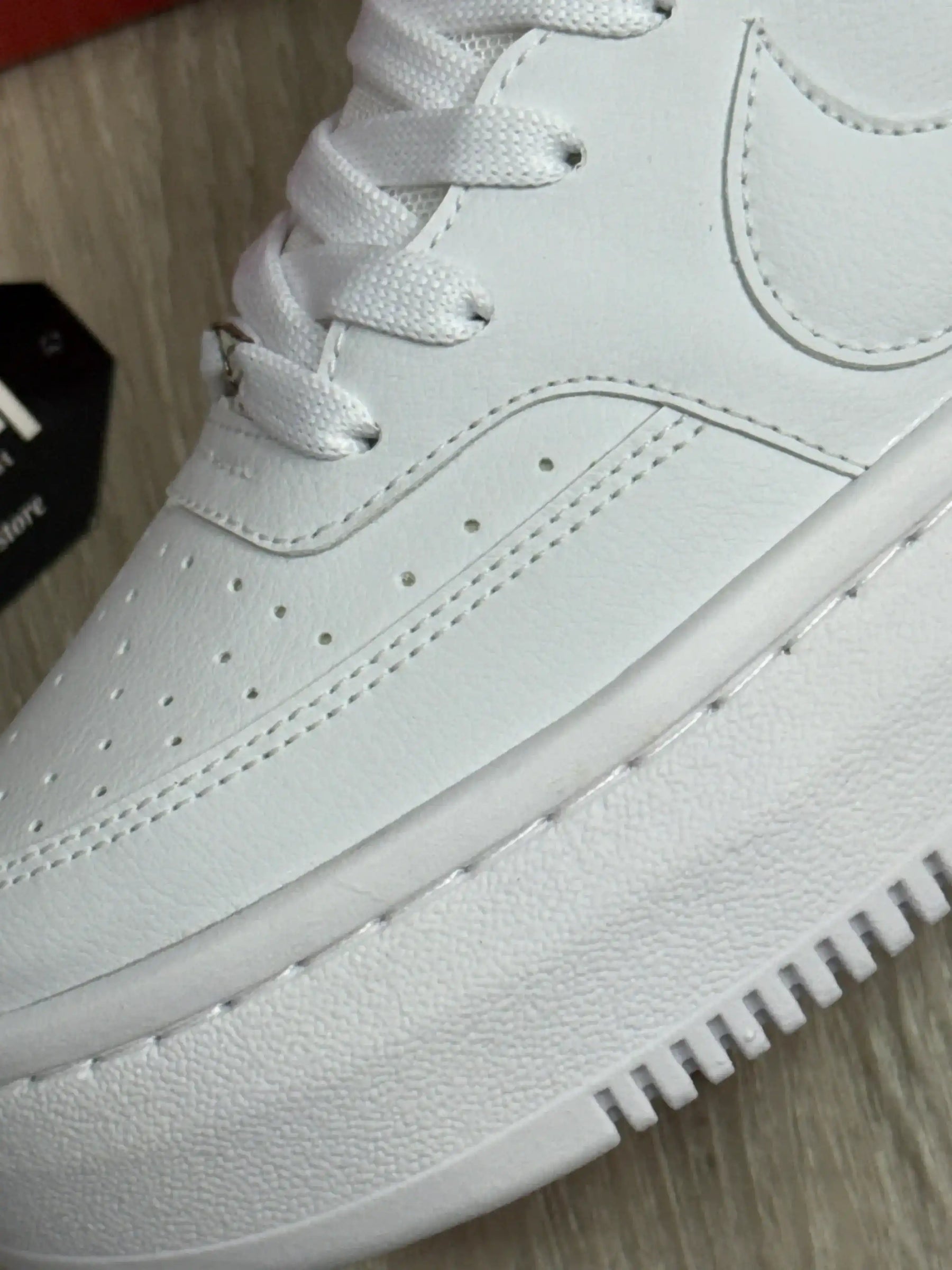 TÊNIS NK COURT VISION - BRANCO