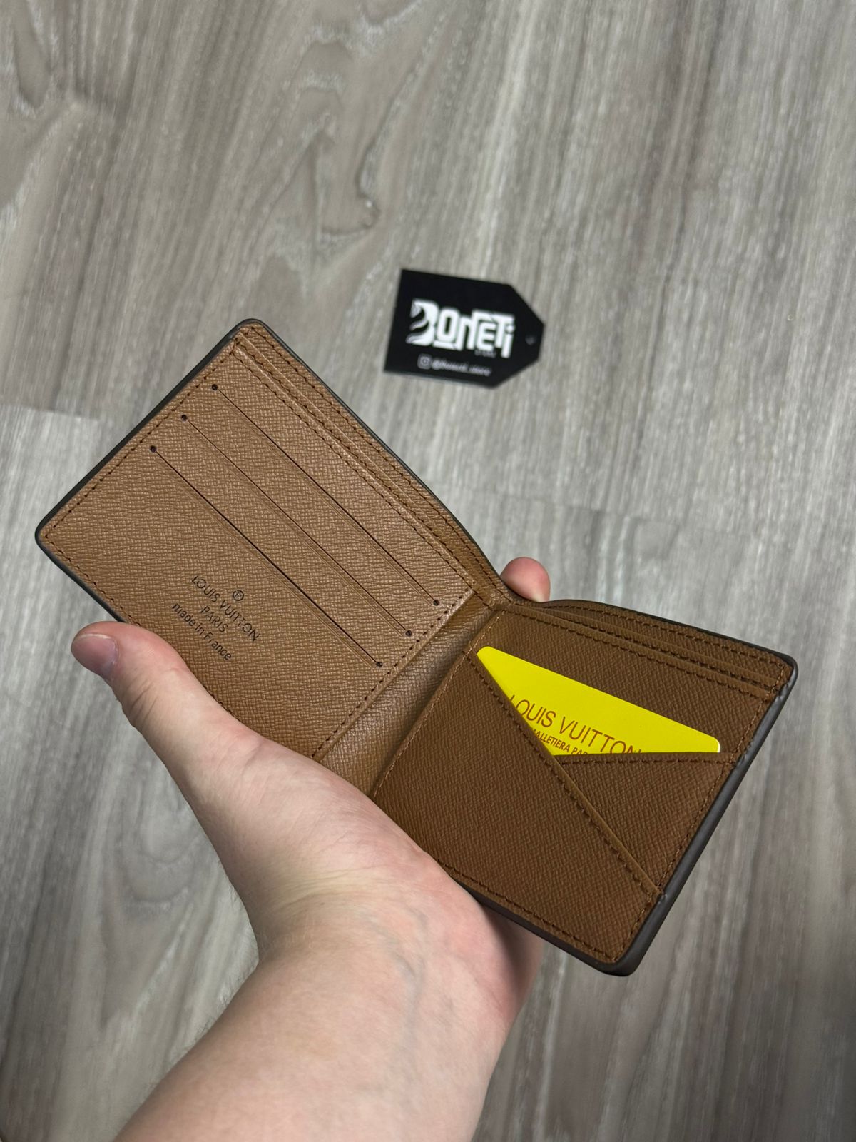 CARTEIRA LV ECLIPSE - MARROM