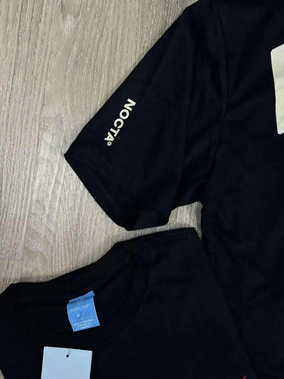 CAMISETA NK X NOCTA DISTANT REGARDS - PRETA