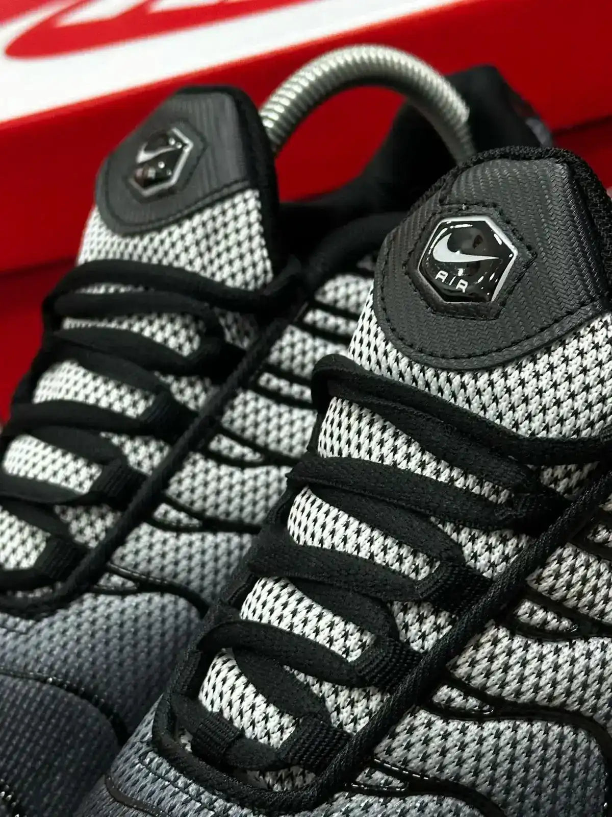 TÊNIS NK AIR MAX PLUS TN - RACER CARBON BLUE