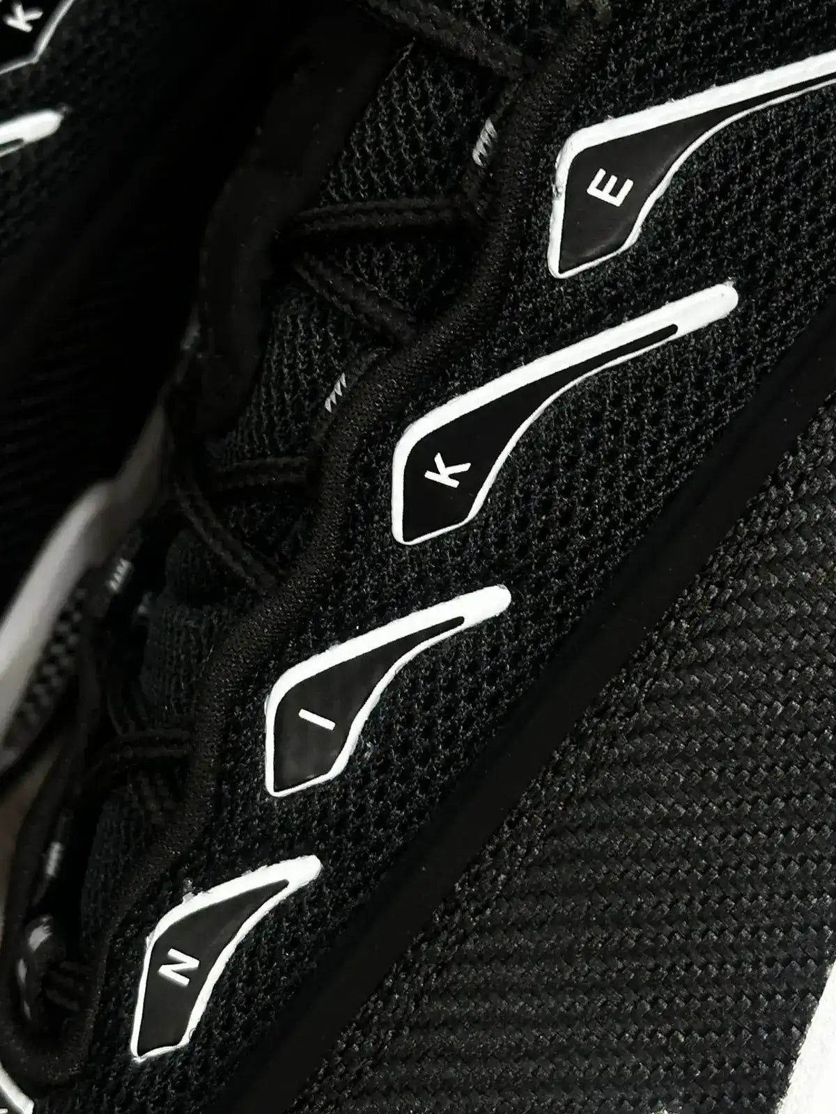 TÊNIS NK x NOCTA GLIDE BLACK WHITE