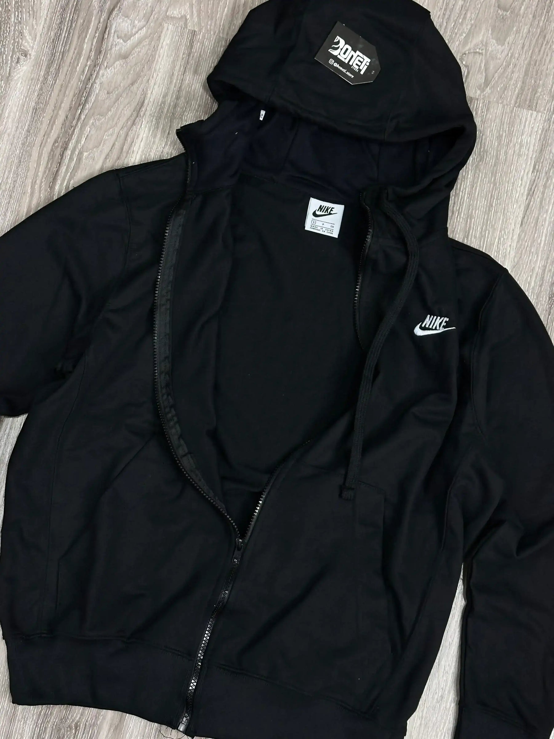 MOLETOM C/ ZÍPER NK CLUB - PRETO