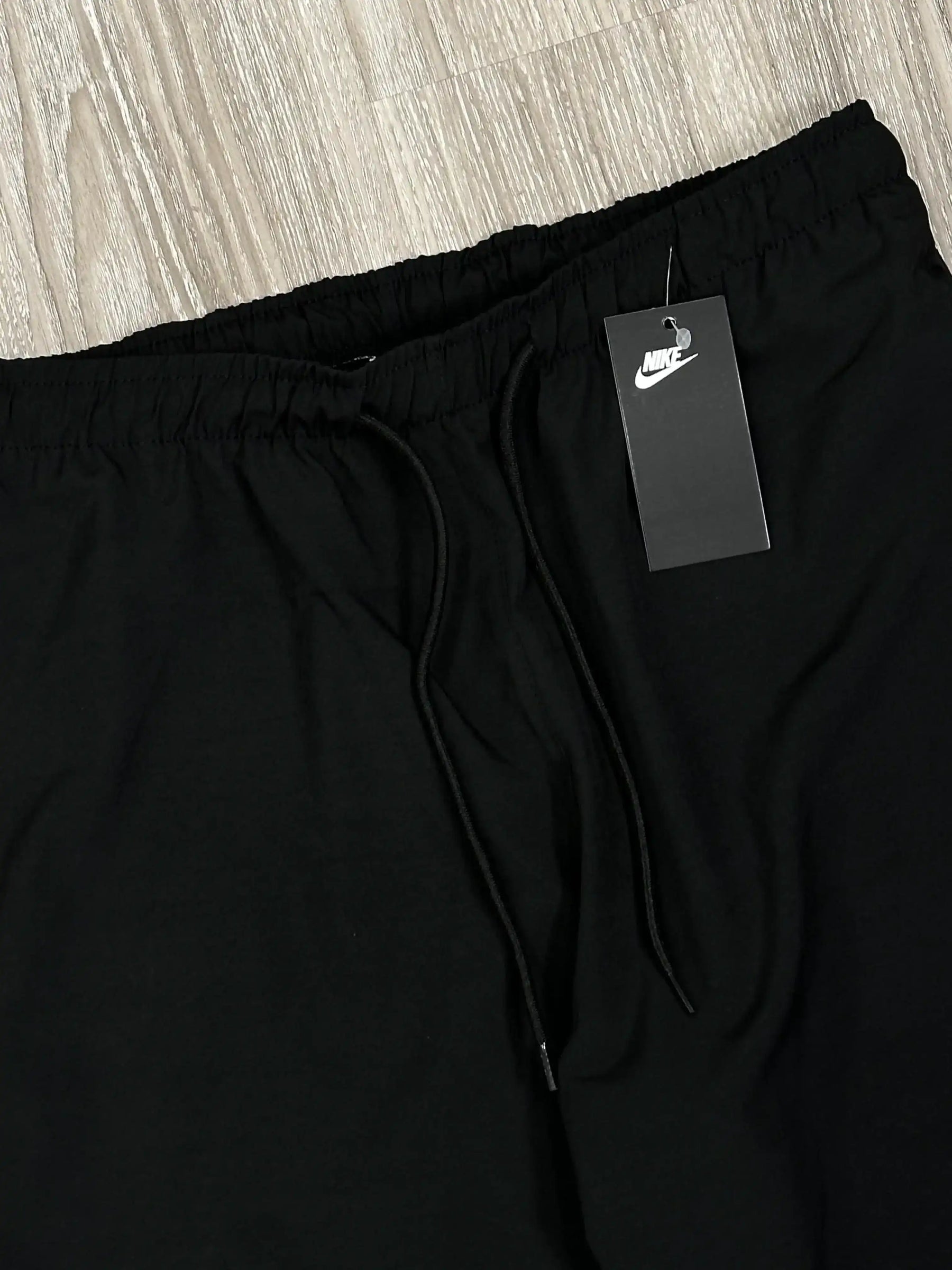 SHORTS TACTEL NK MINI SWOOSH - PRETO