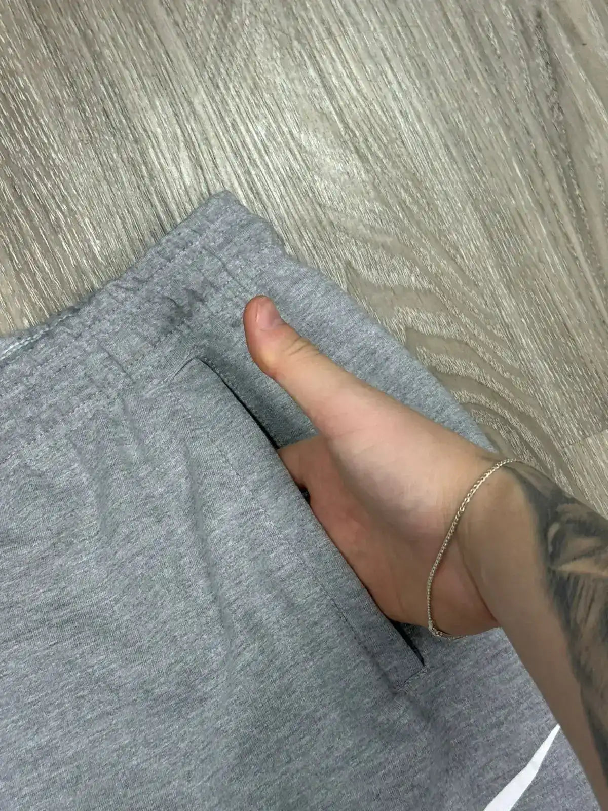 SHORTS MOLETOM NK SWOOSH X NOCTA - CINZA