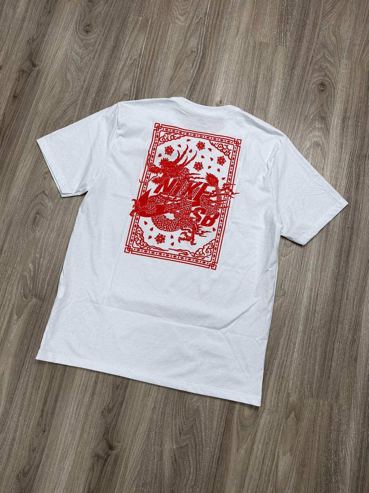CAMISETA NK SB DRAGON
