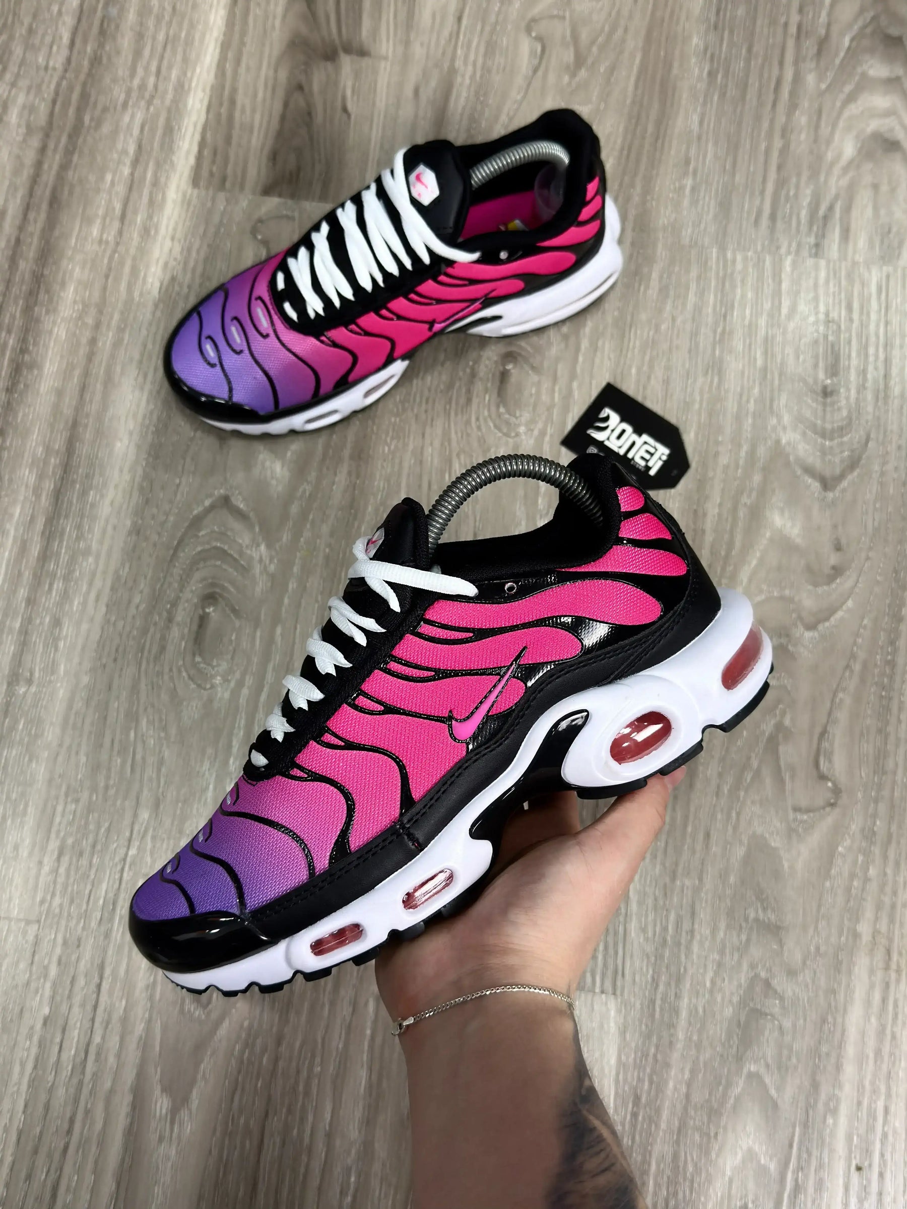 TÊNIS NK AIR MAX PLUS TN - DUSK