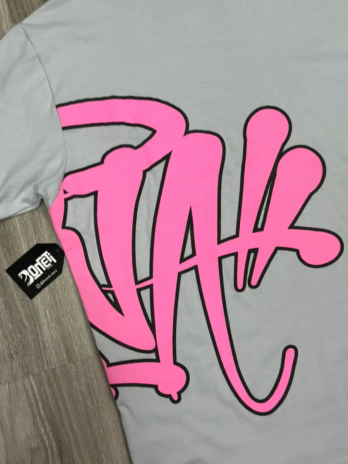 CAMISETA SYNA WORLD LOGO - GREY PINK