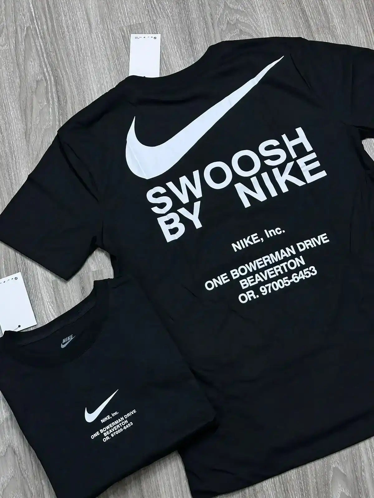CAMISETA NK SWOOSH BY - PRETA