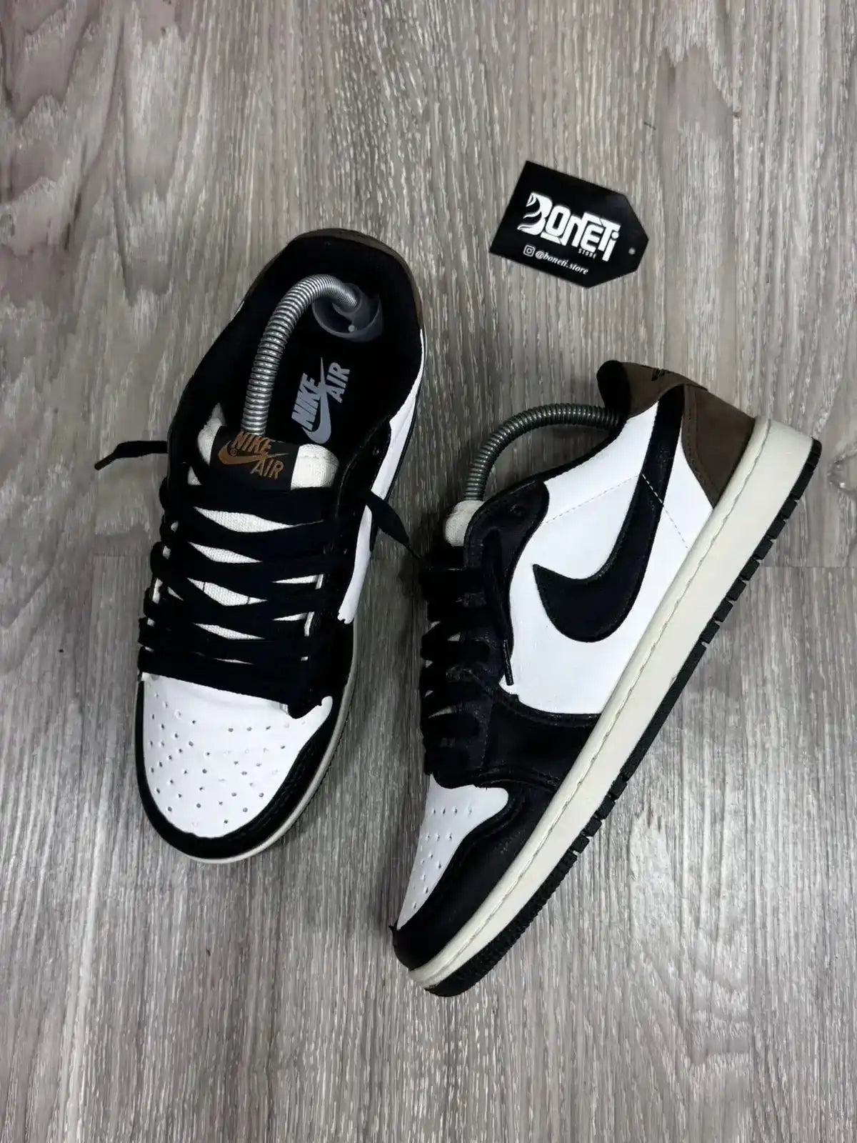 TÊNIS NK JORDAN 1 - MOCHA