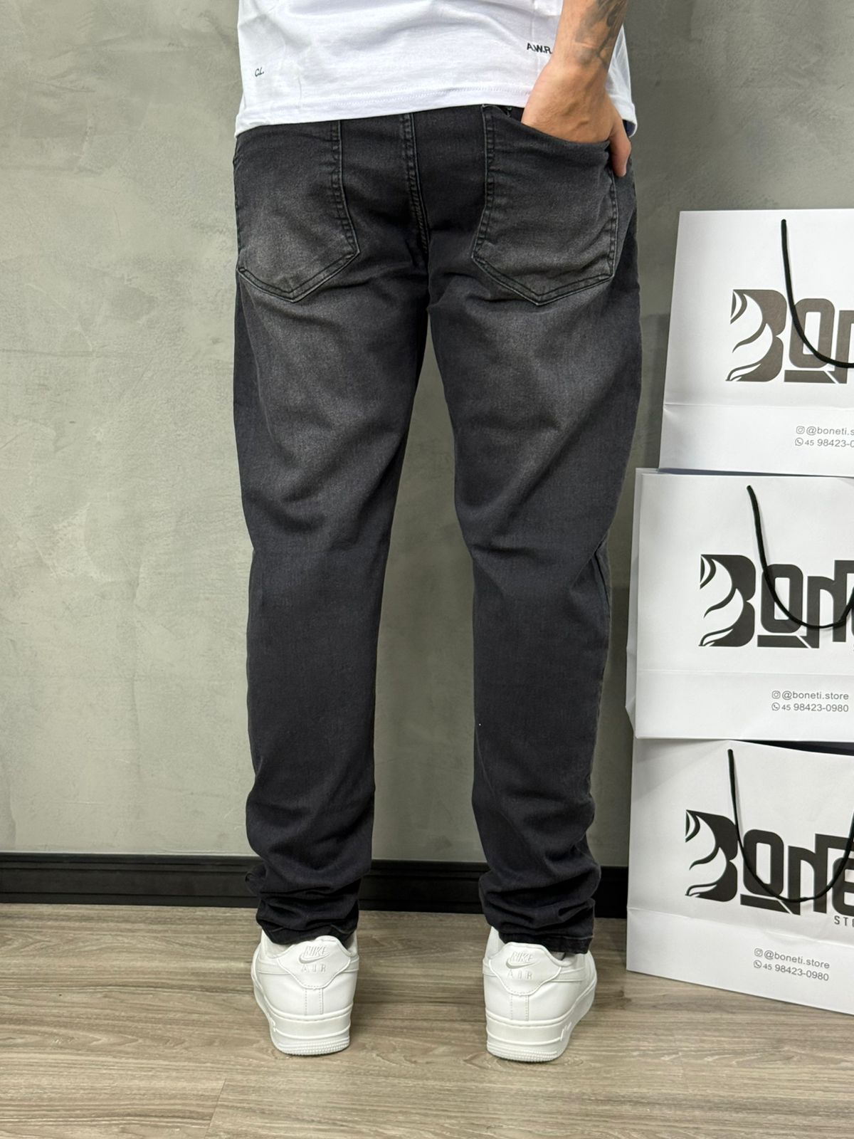 CALÇA JEANS SKINNY PRETA ESTONADA JAY JONES - 8369