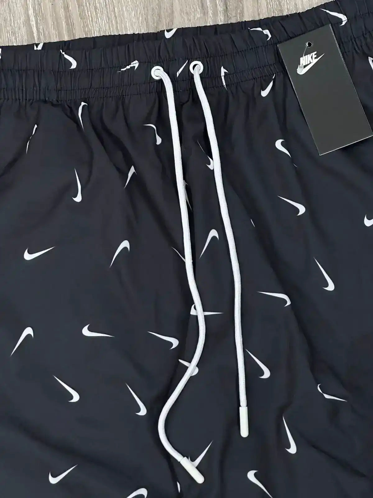 SHORTS TACTEL NK LOT OF SWOOSH - CHUMBO