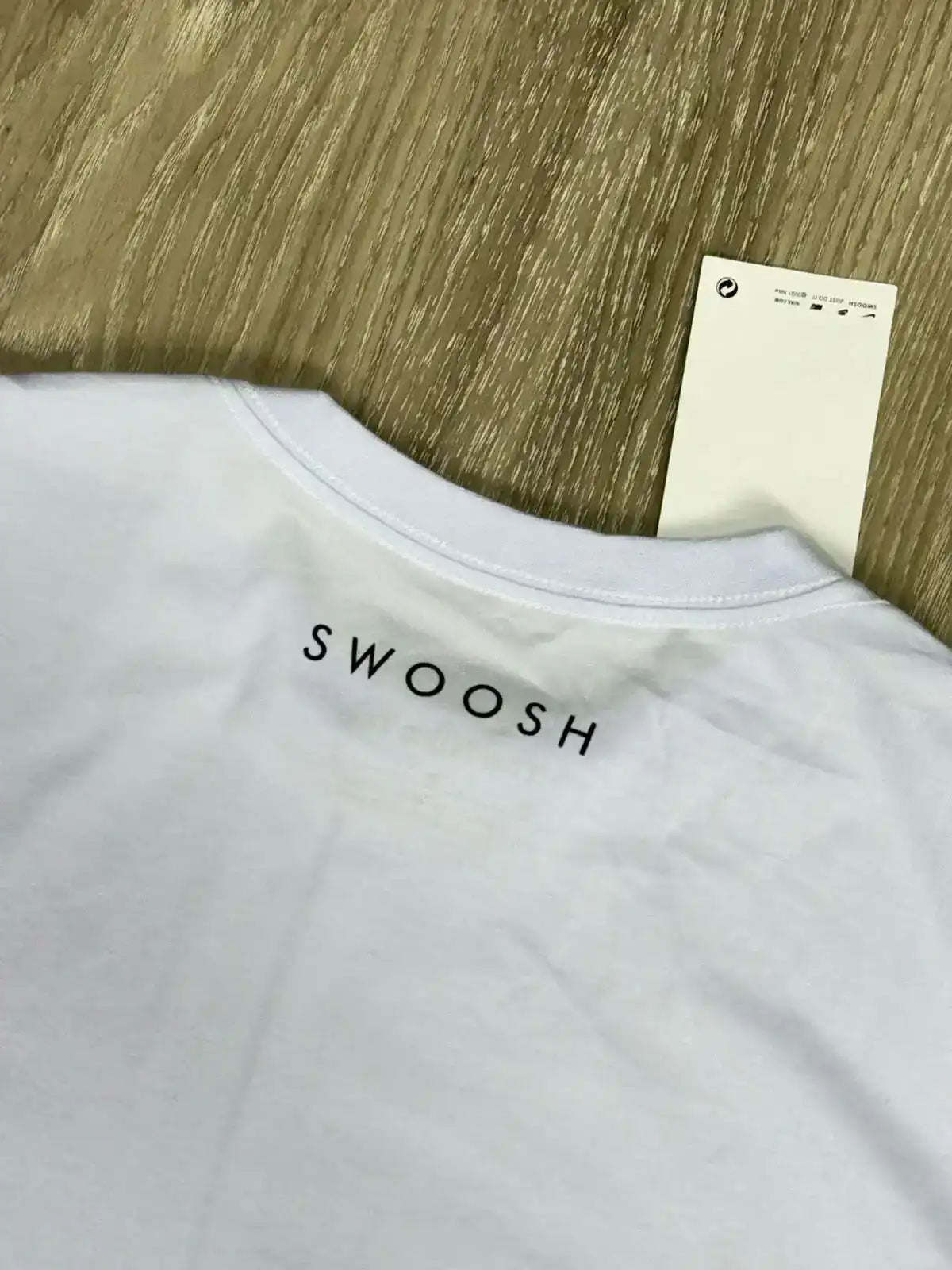 CAMISETA NK SWOOSH + JUST DO IT 25 - BRANCA