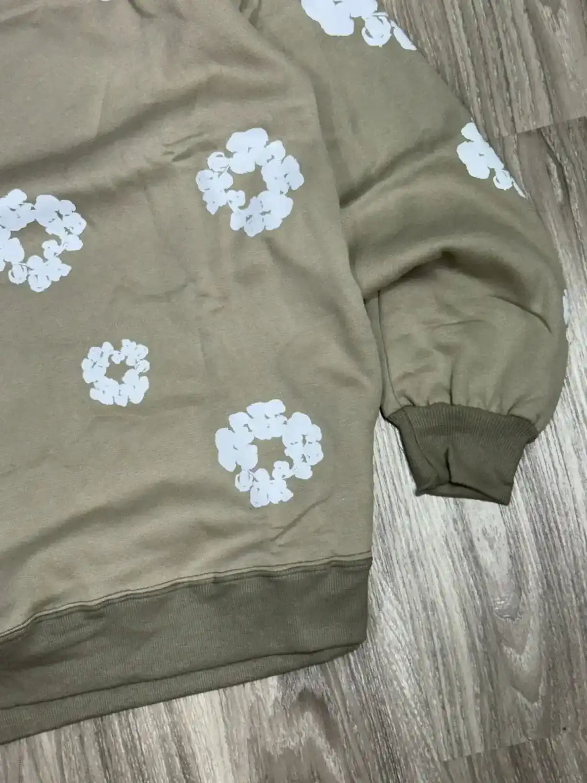 MOLETOM CARECA DENIM TEARS - CAQUI