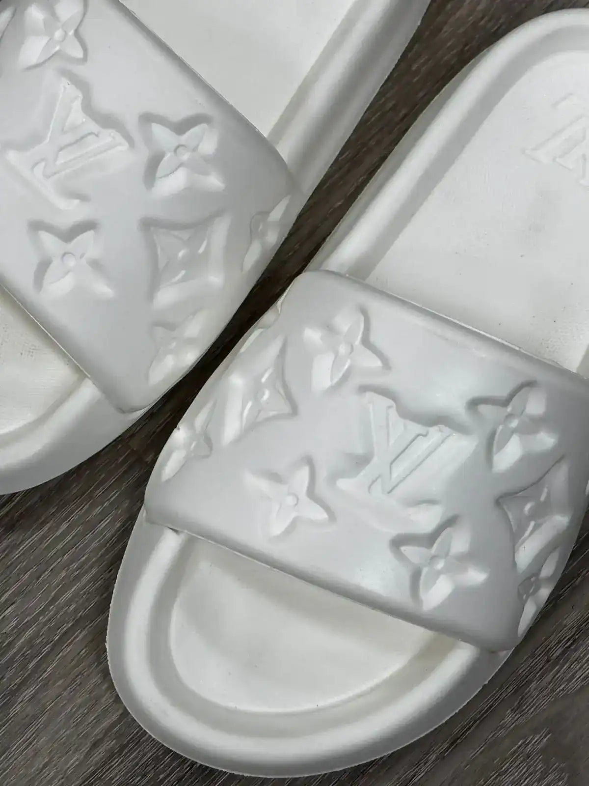 CHINELO SLIDE LV - BRANCO