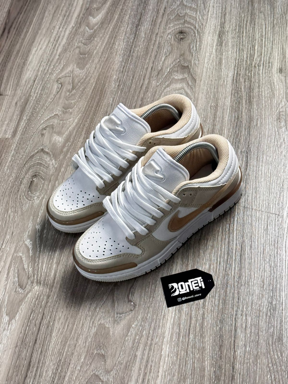 TÊNIS NK DUNK TWIST - DOURADO