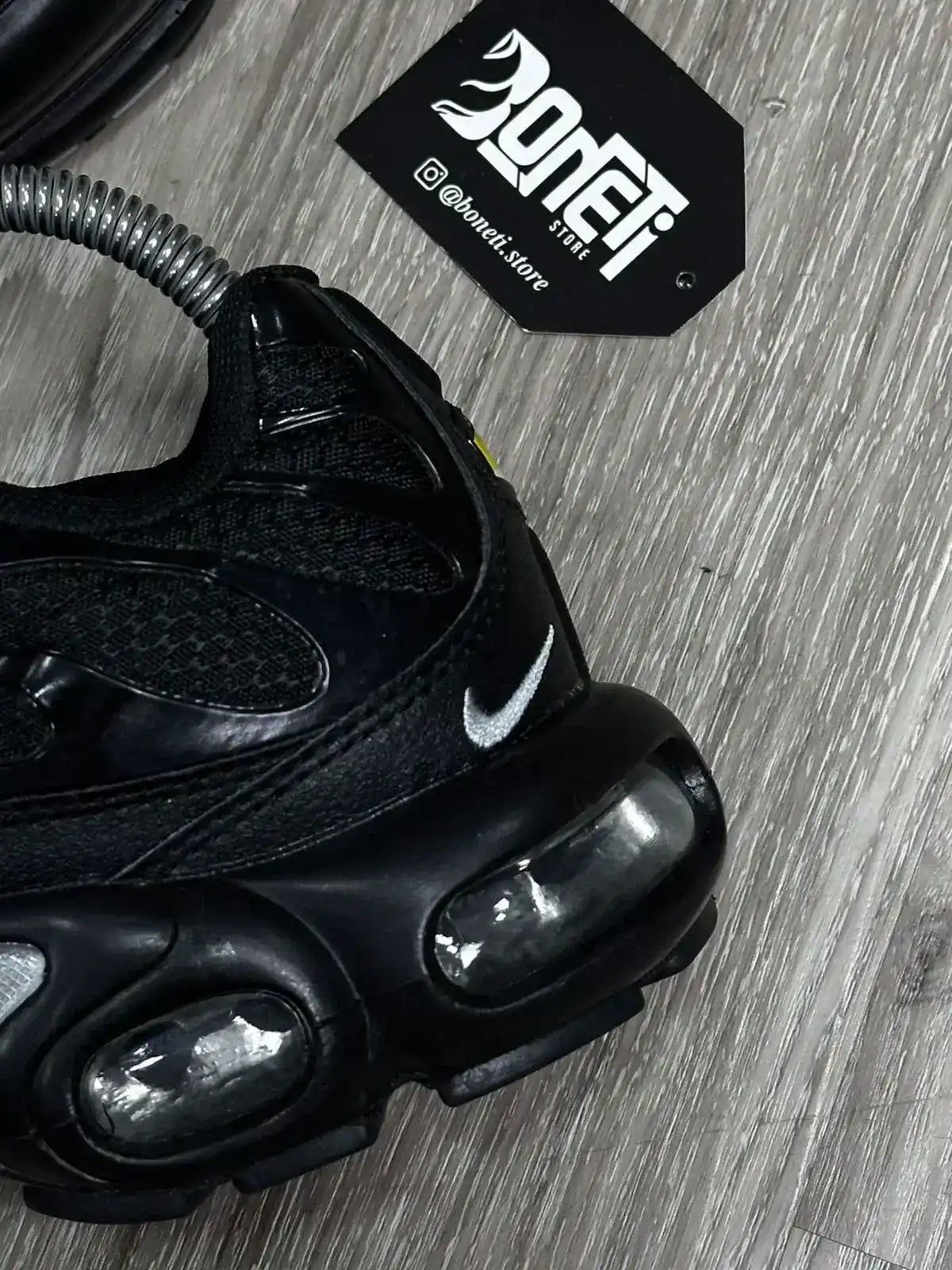 TÊNIS NK AIR MAX PLUS TN - BLACK SILVER