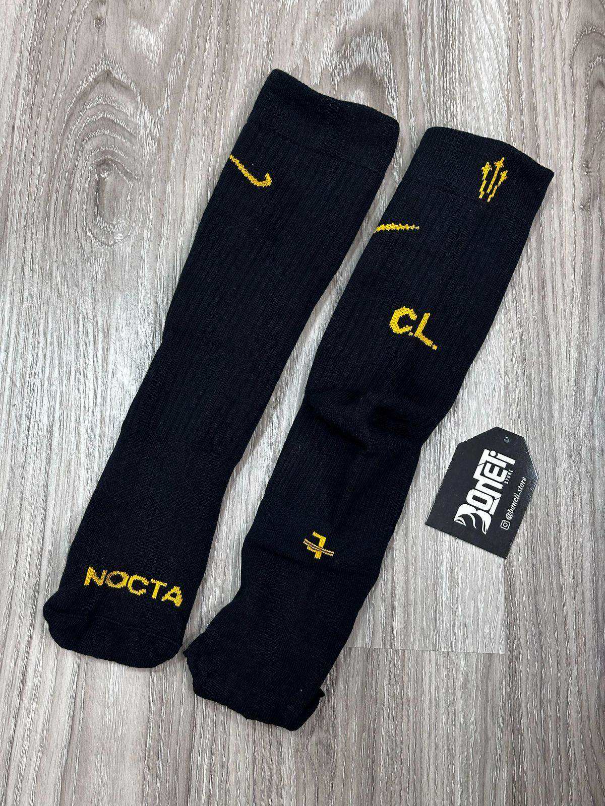 MEIA CANO ALTO NK X NOCTA - PRETO E AMARELO