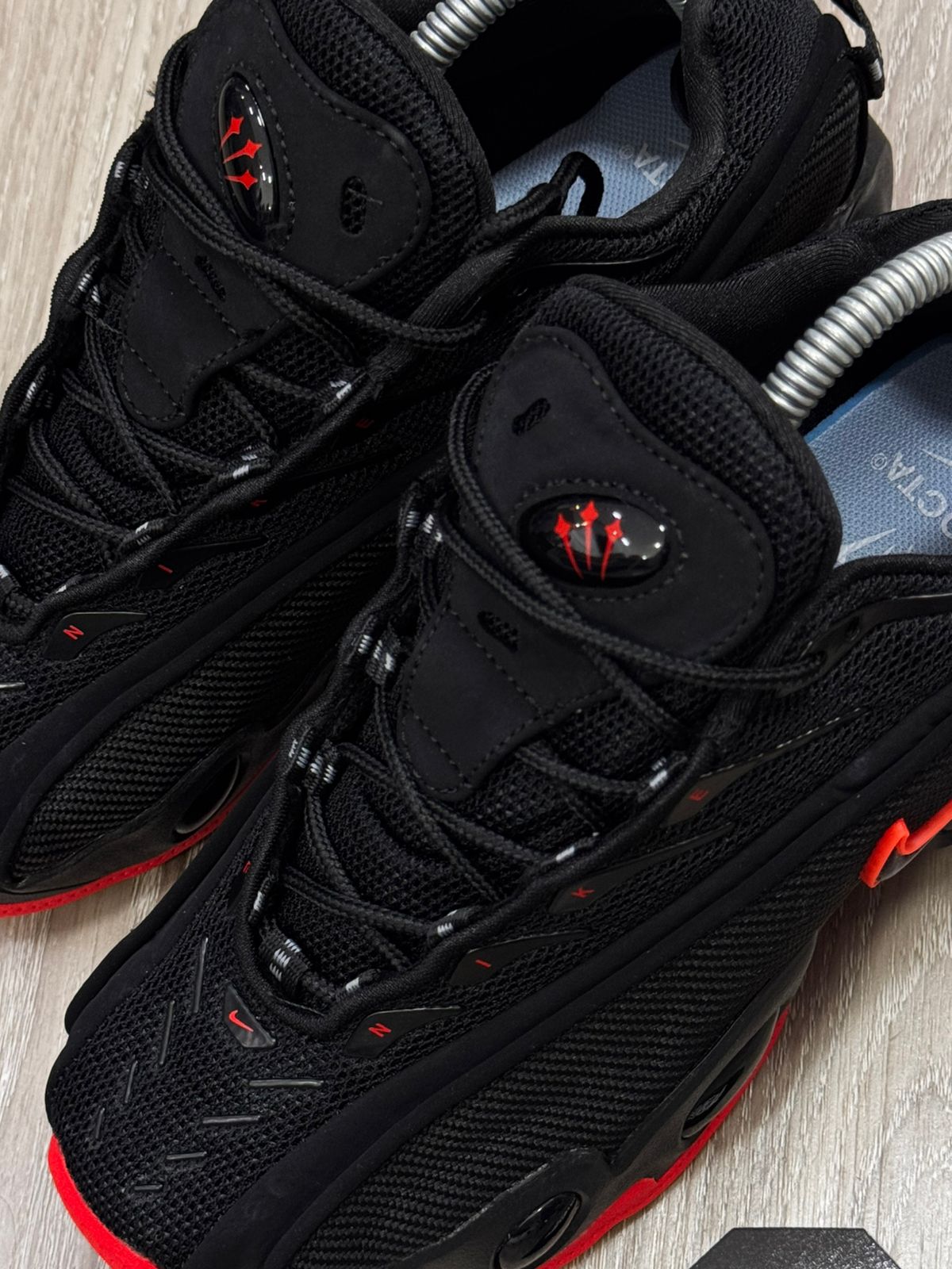 TÊNIS NK x NOCTA GLIDE - BLACK RED