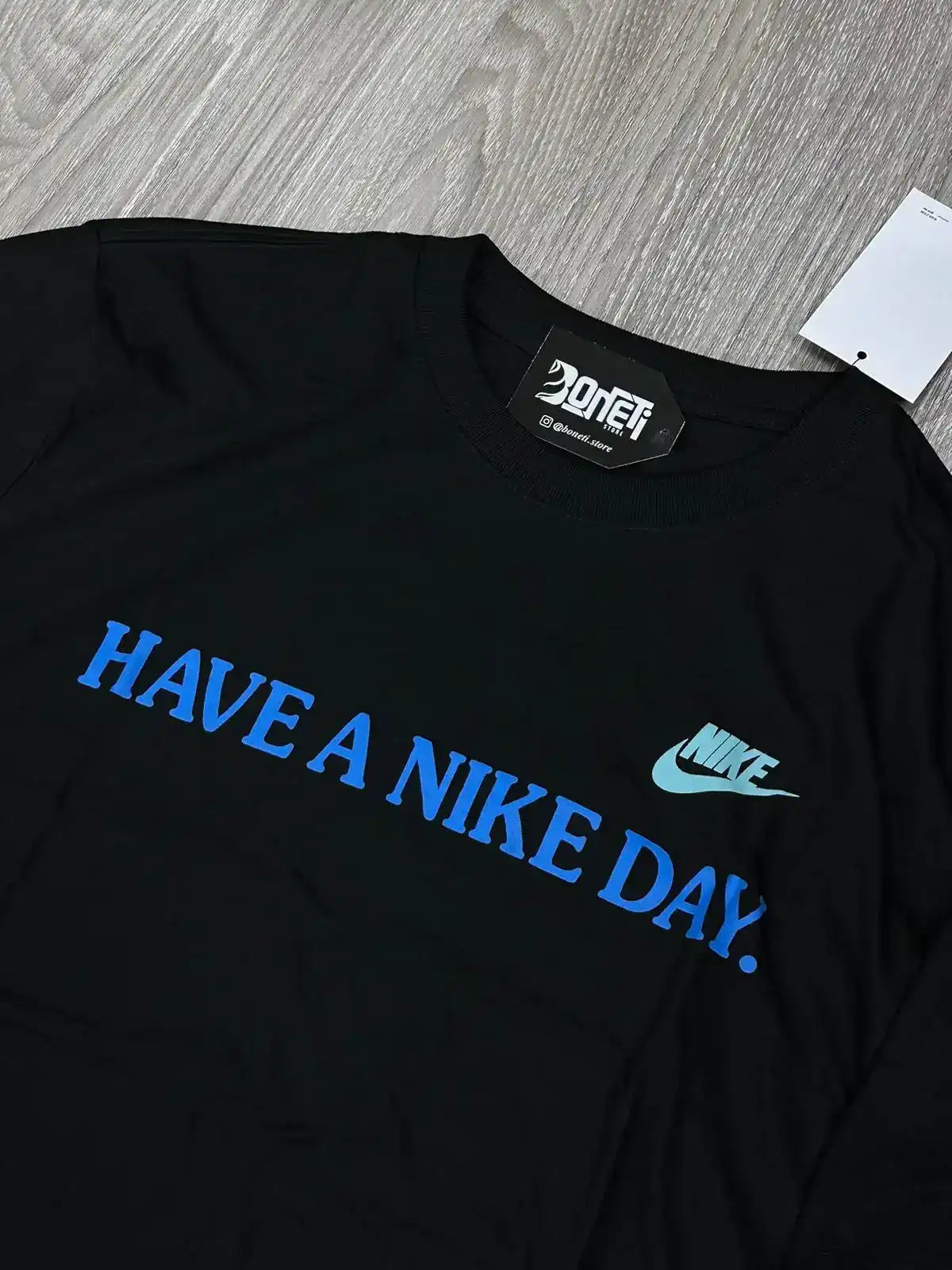 CAMISETA NK HAVE A NK DAY - PRETA