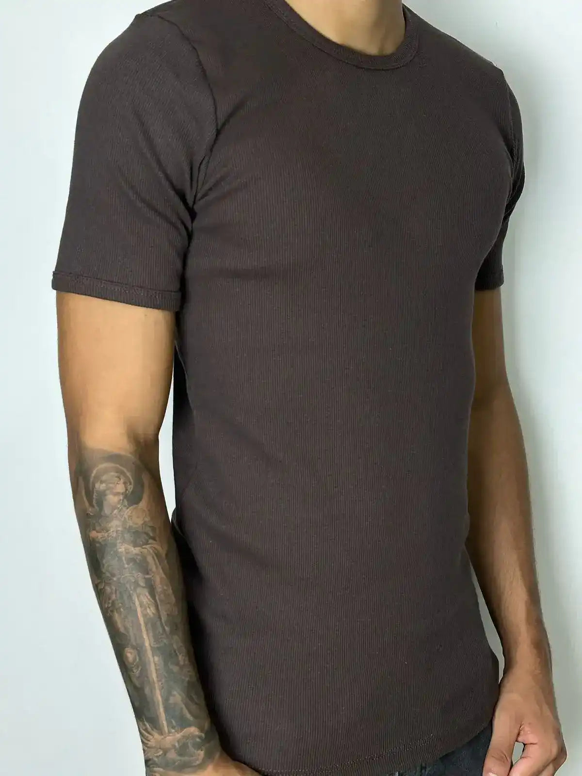 CAMISETA CANELADA - MARROM