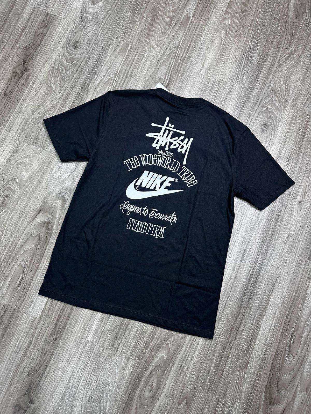 CAMISETA NK x STUSSY