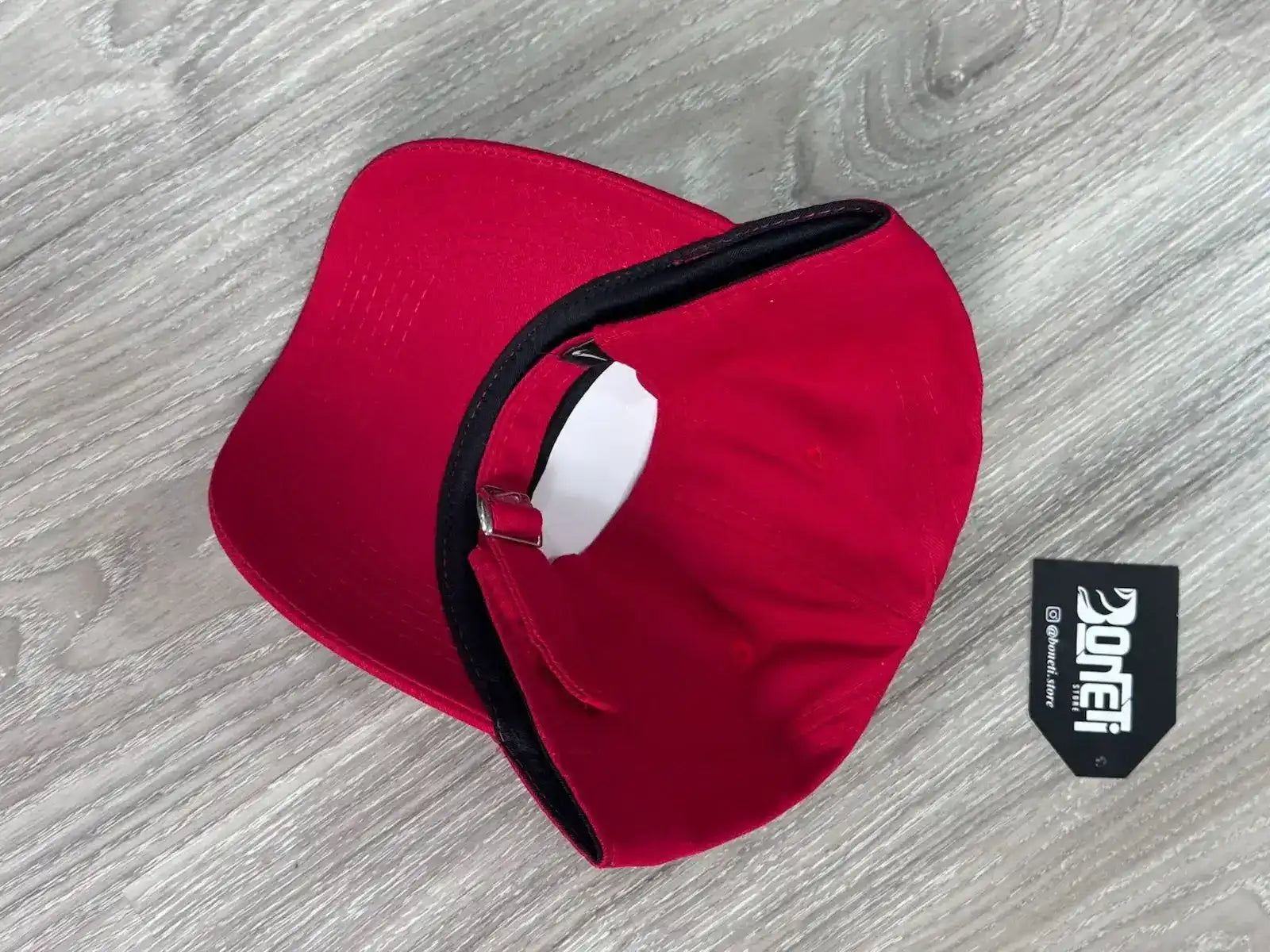 BONÉ JORDAN CLUB - VERMELHO