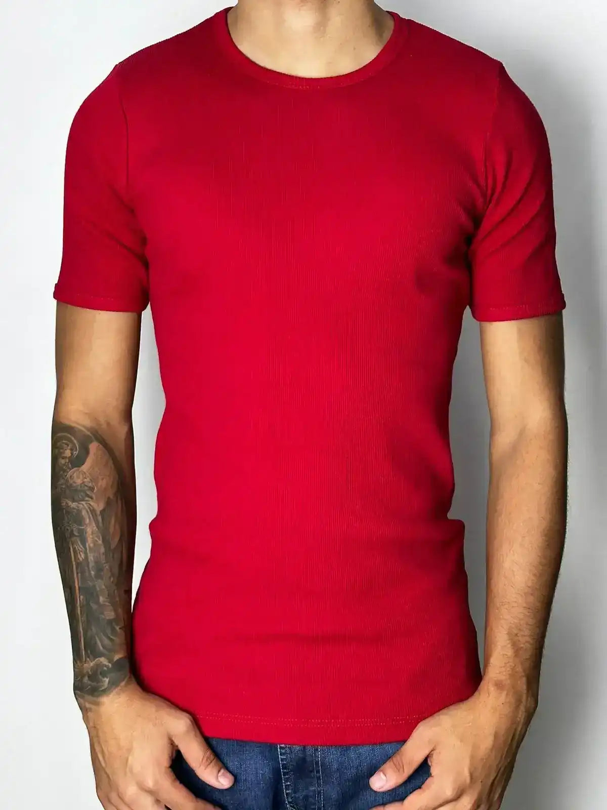 CAMISETA CANELADA - VERMELHA