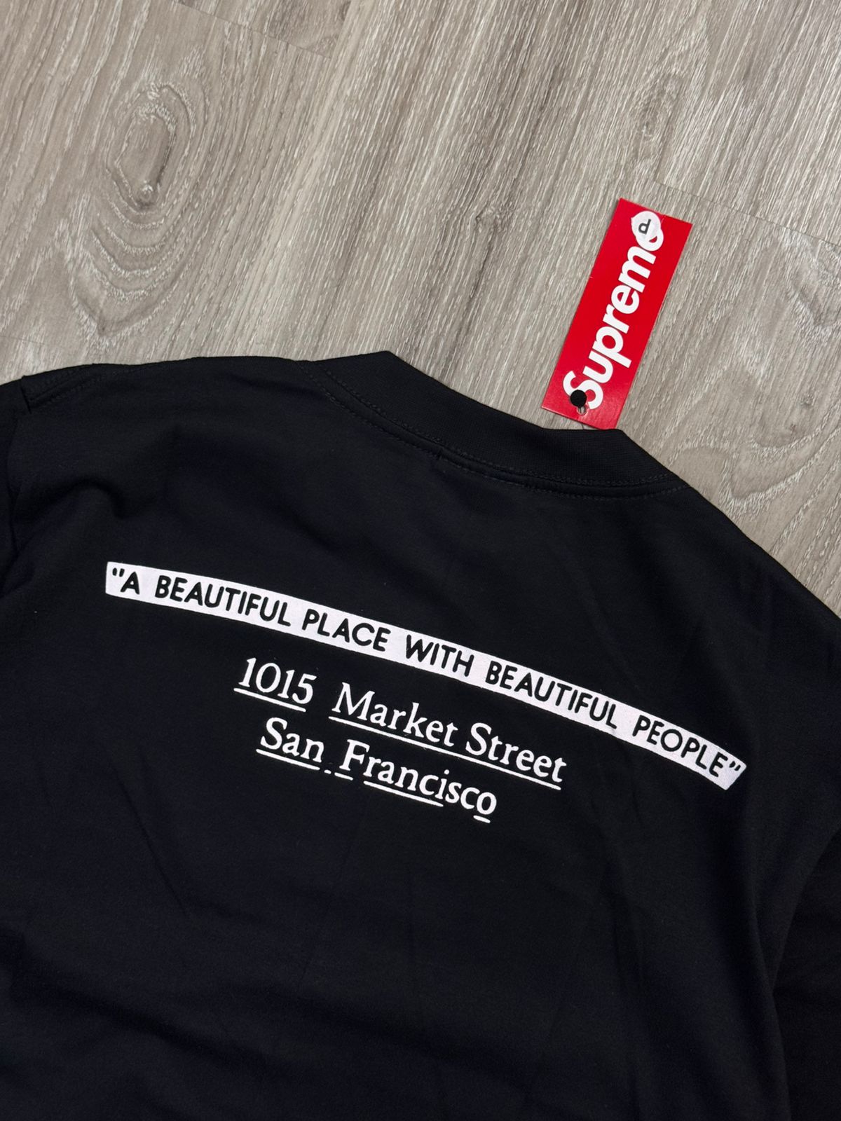 CAMISETA SUP BOX LOGO BEAUTIFUL PLACE - PRETA