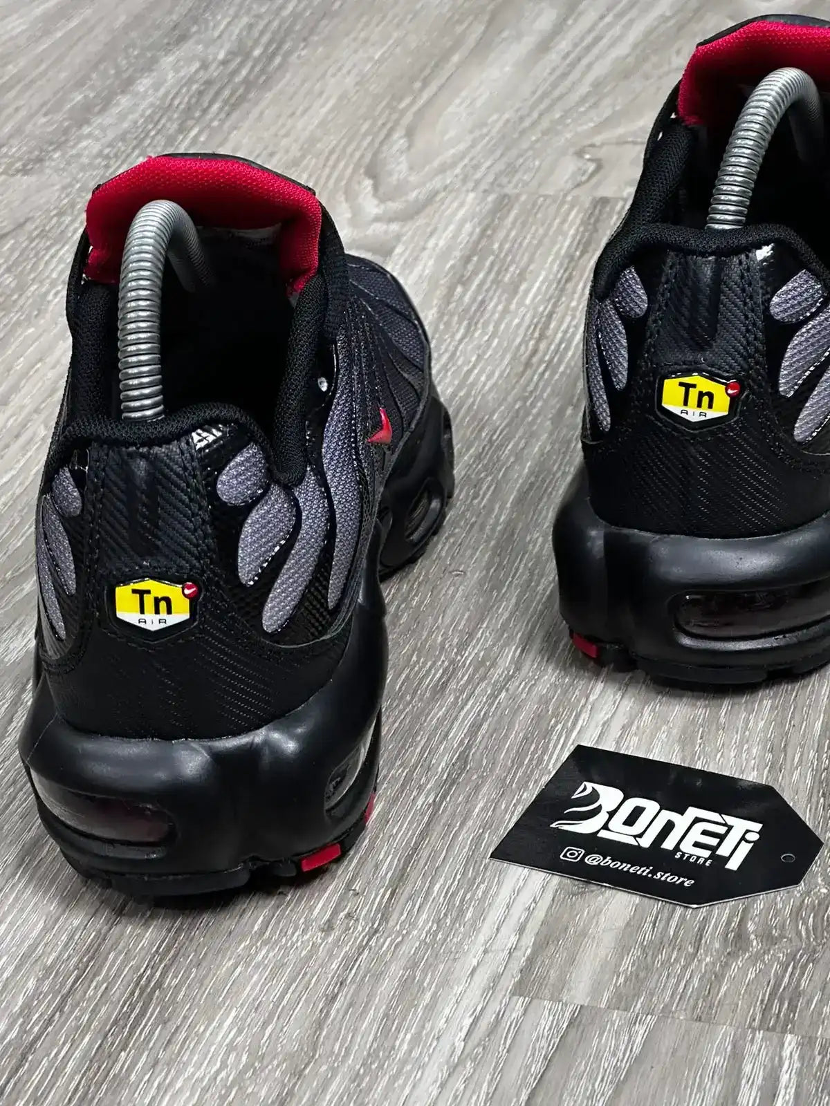 TÊNIS NK AIR MAX PLUS TN - DRÁCULA