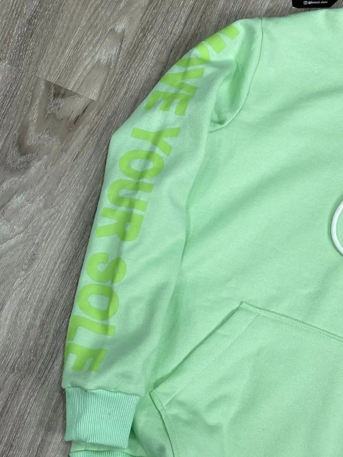 MOLETOM CANGURU NK WORLD TOUR - VERDE