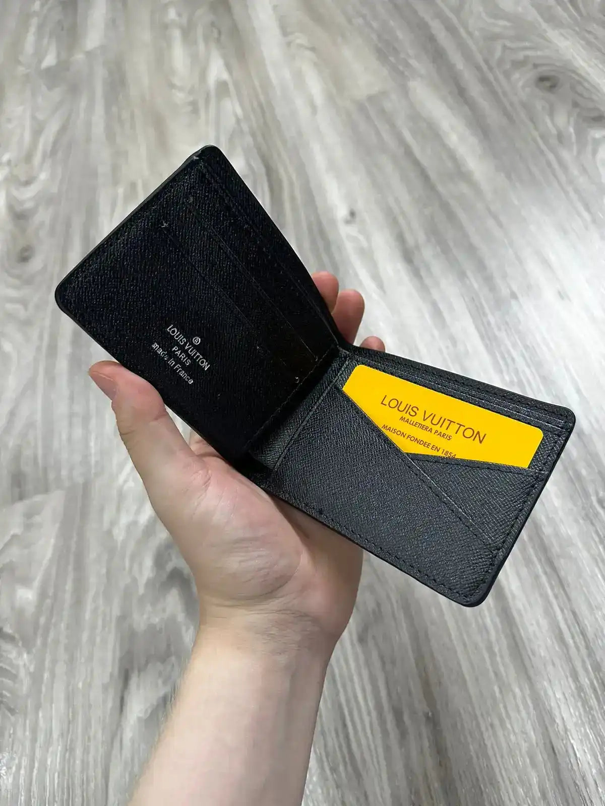 CARTEIRA LV ECLIPSE - PRETA