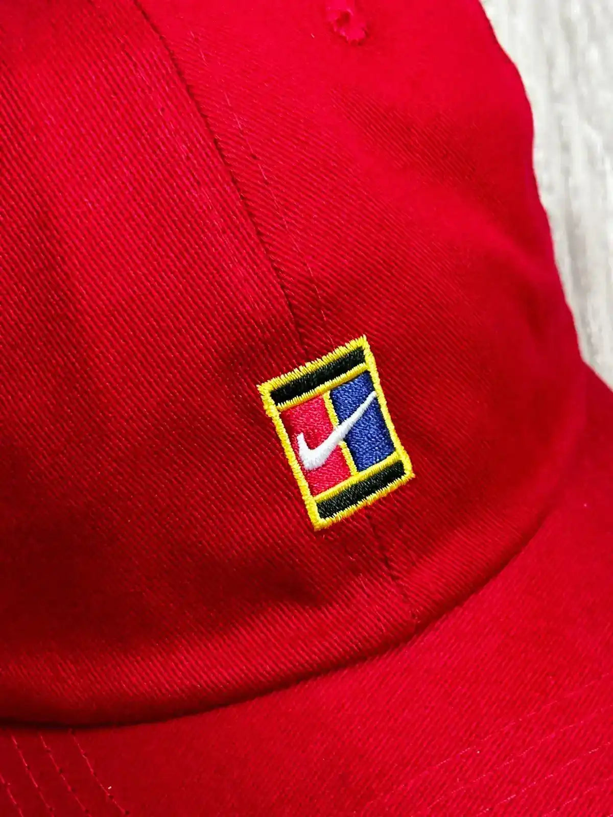 BONÉ NK COURT HERITAGE 86 - VERMELHO