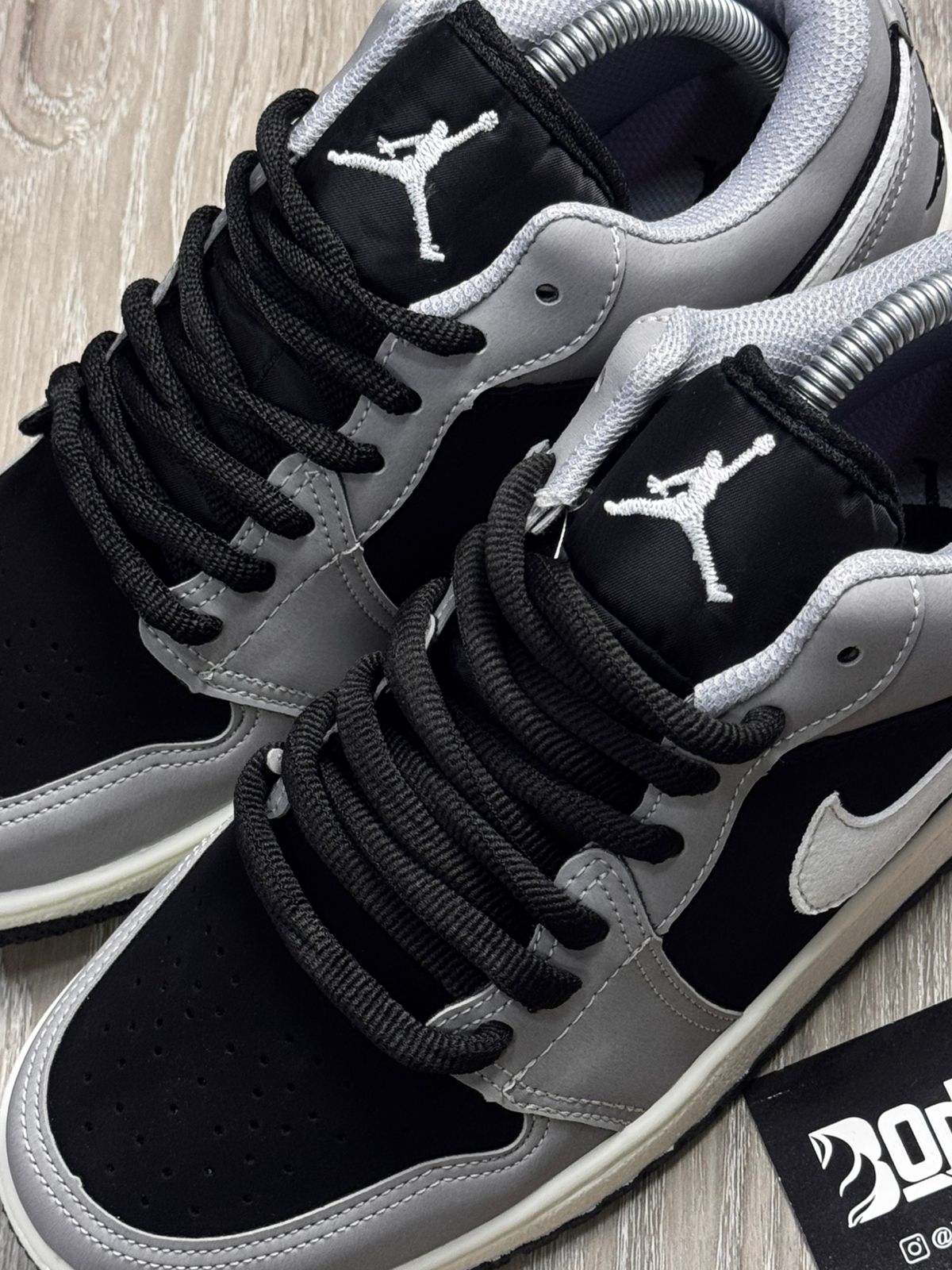 TÊNIS NK JORDAN 1 - GRAFITE BLACK