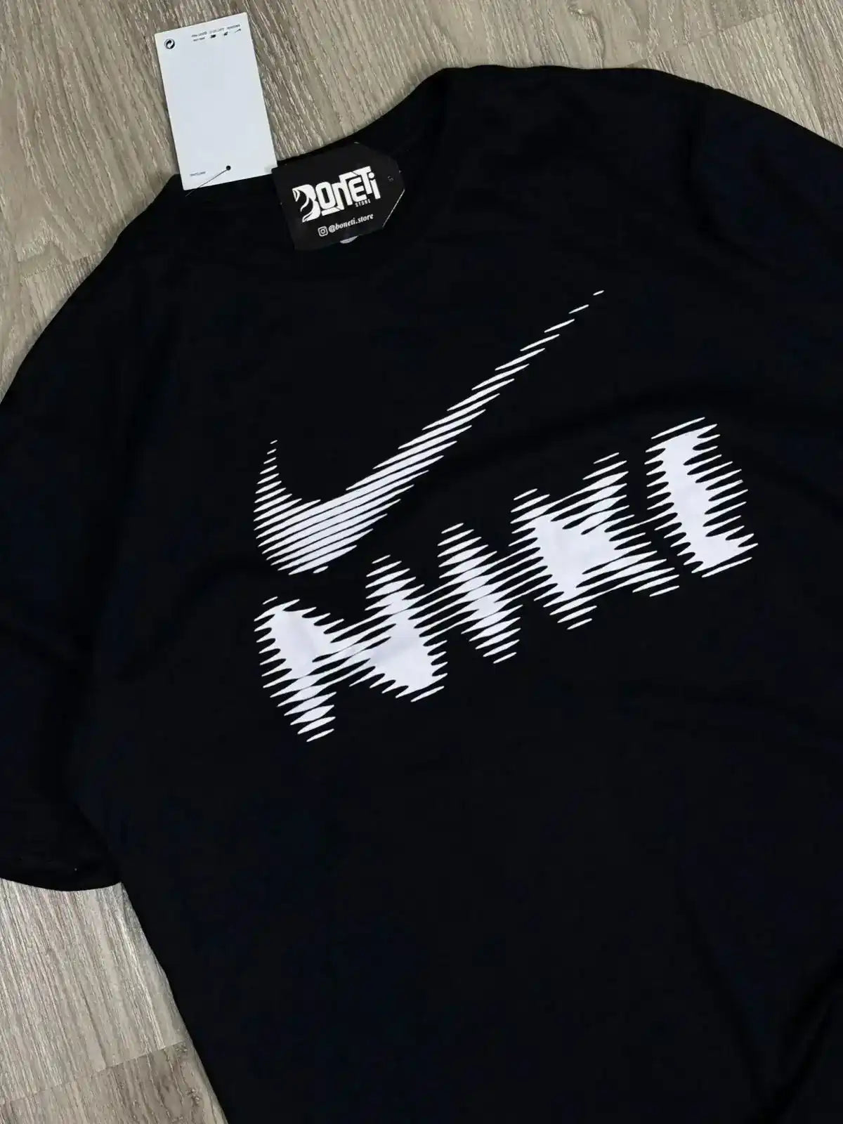 CAMISETA NK HYVERSE - PRETA