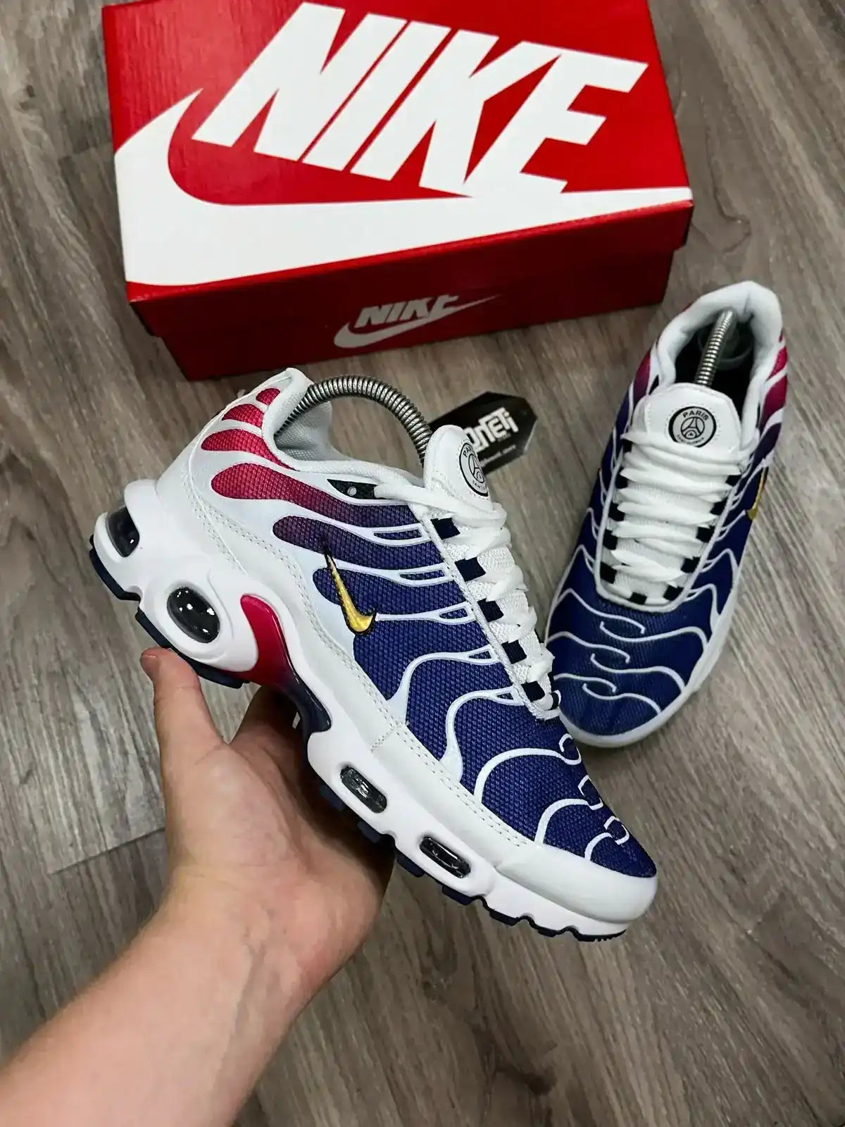 TÊNIS NK AIR MAX PLUS TN - PARIS