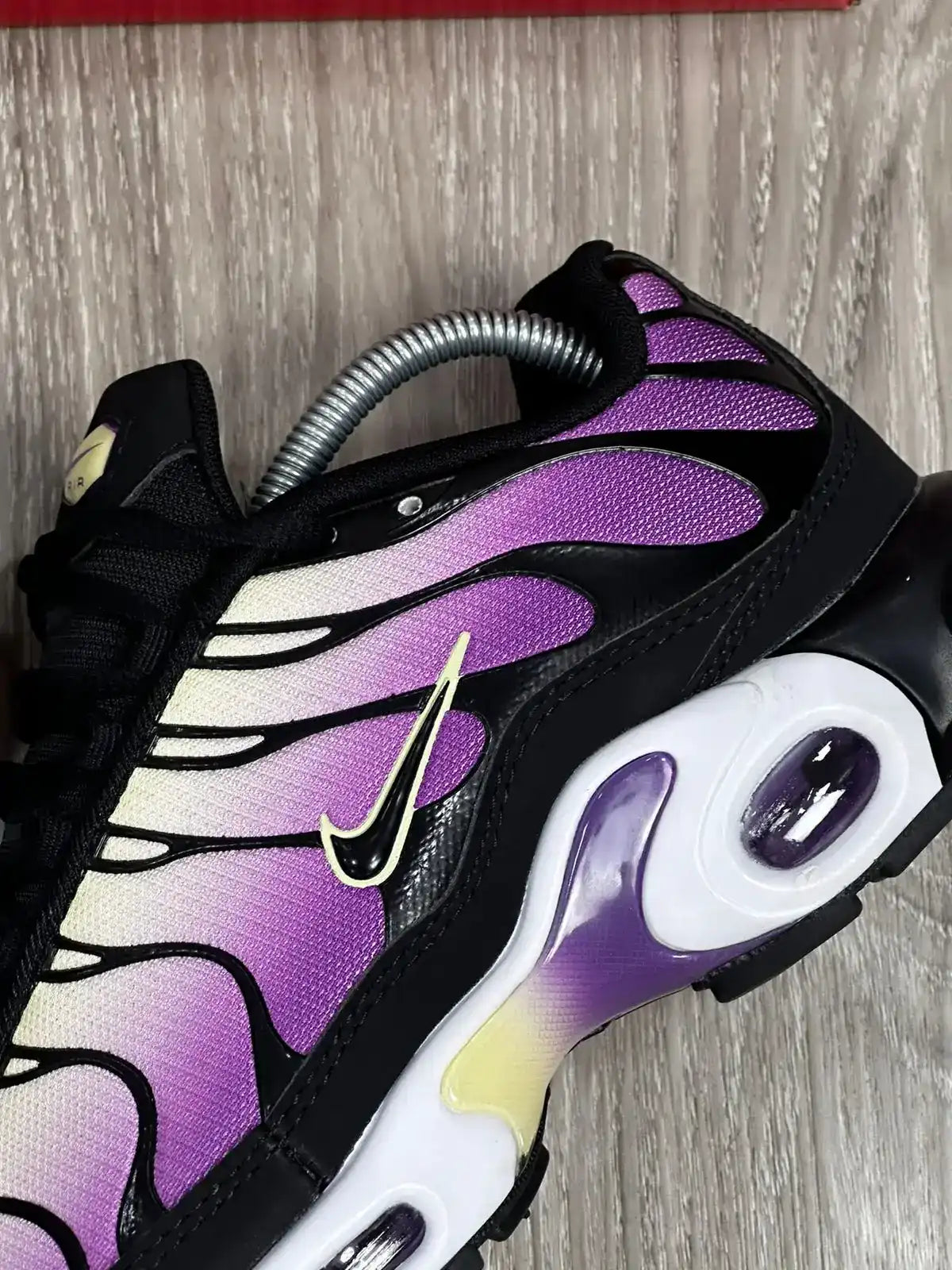 TÊNIS NK AIR MAX PLUS TN - BOLD BERRY