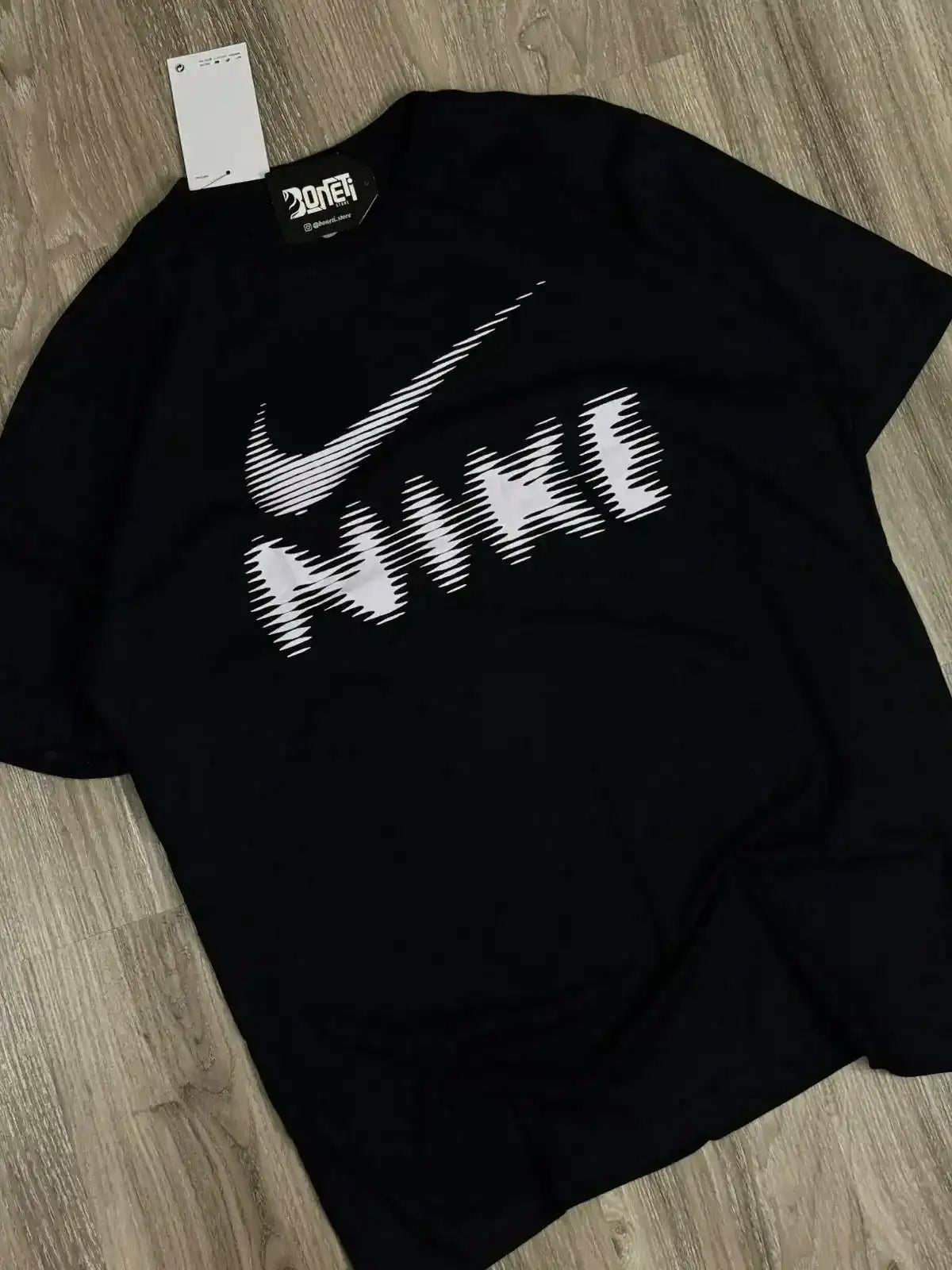 CAMISETA NK HYVERSE - PRETA