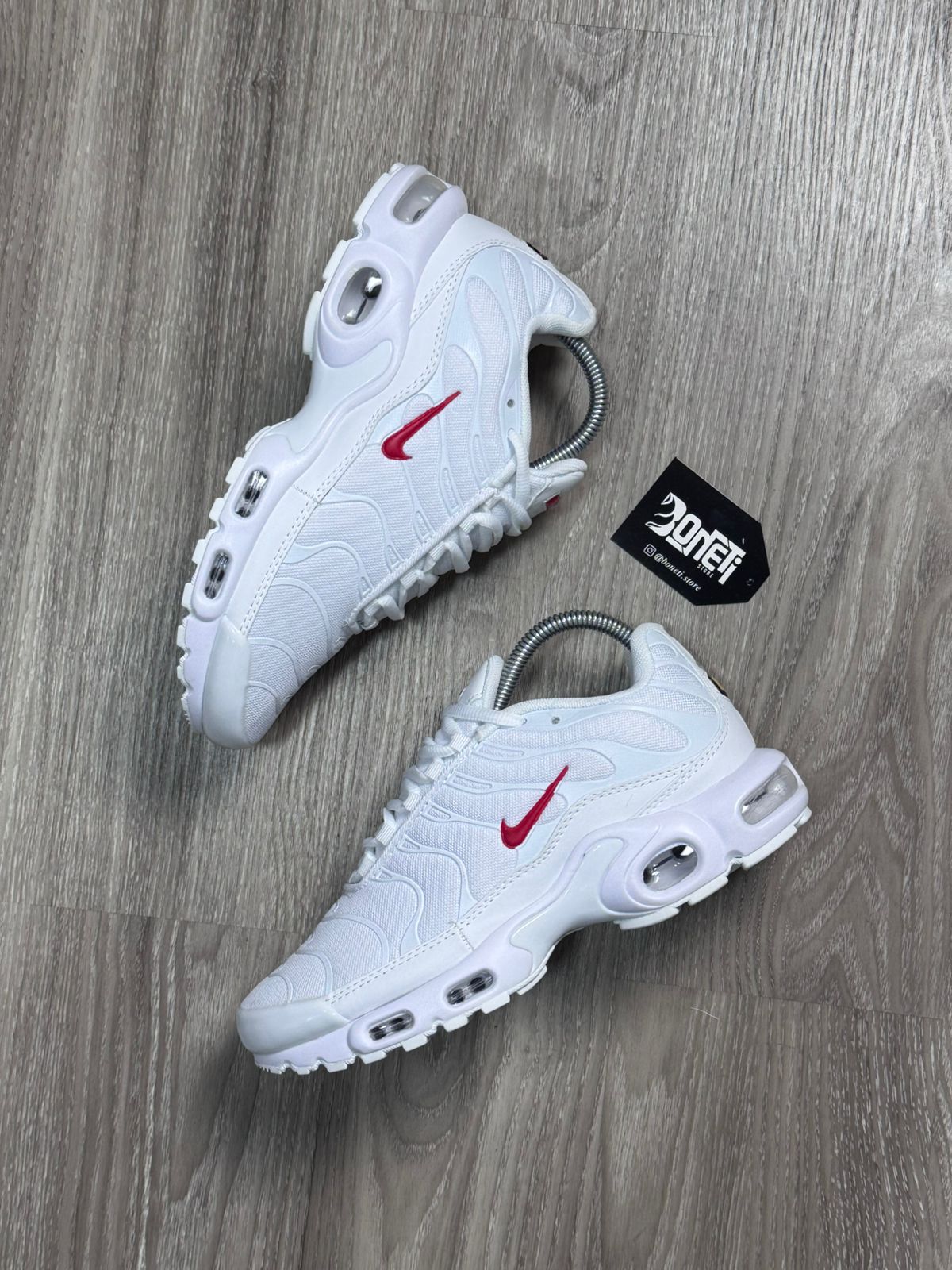 TÊNIS NK AIR MAX PLUS TN - BRANCO SUPREME
