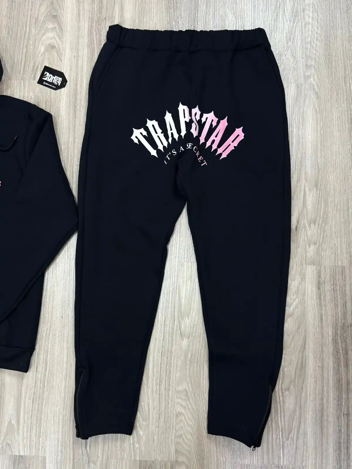 CONJUNTO TRAPSTAR IT'S A SECRET - PRETO