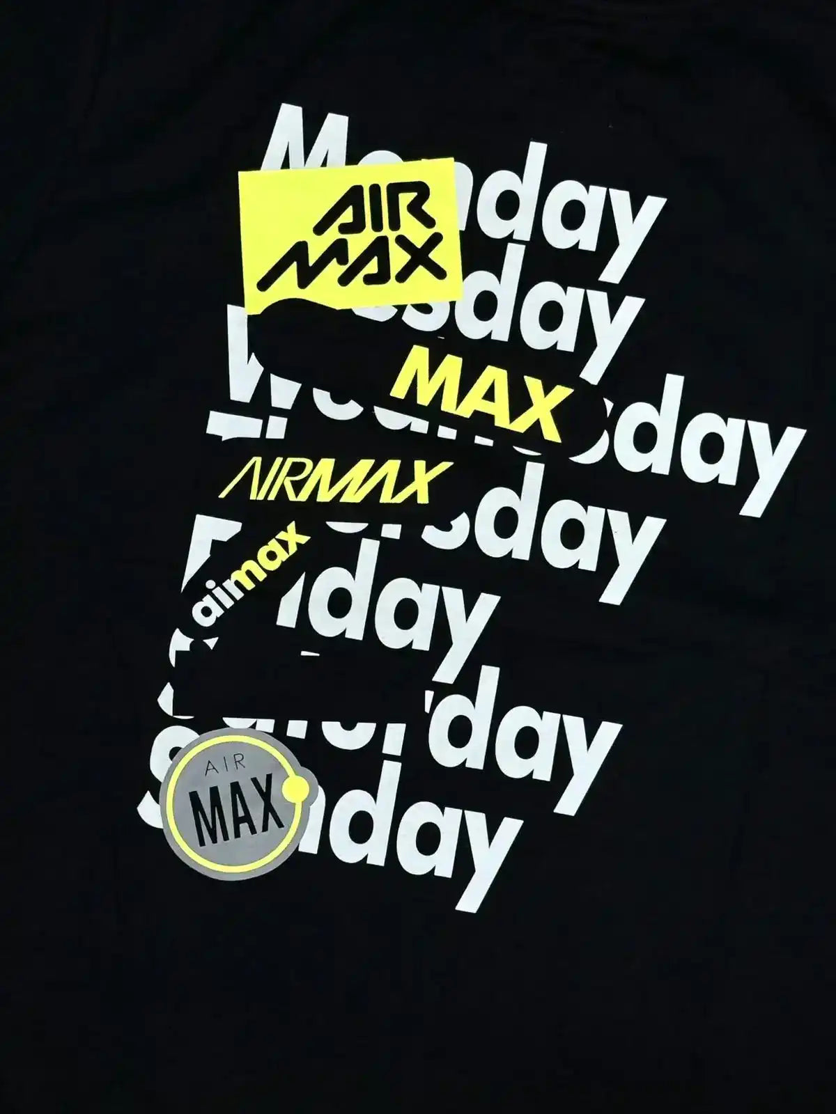 CAMISETA NK AIRMAX DAY - PRETA