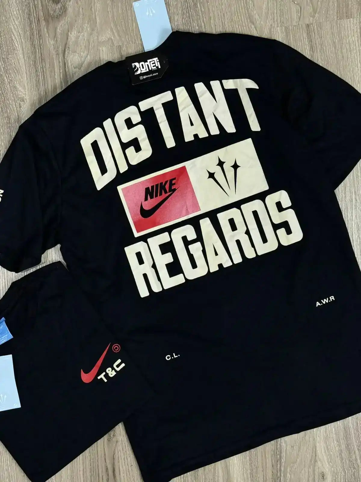 CAMISETA NK X NOCTA DISTANT REGARDS - PRETA