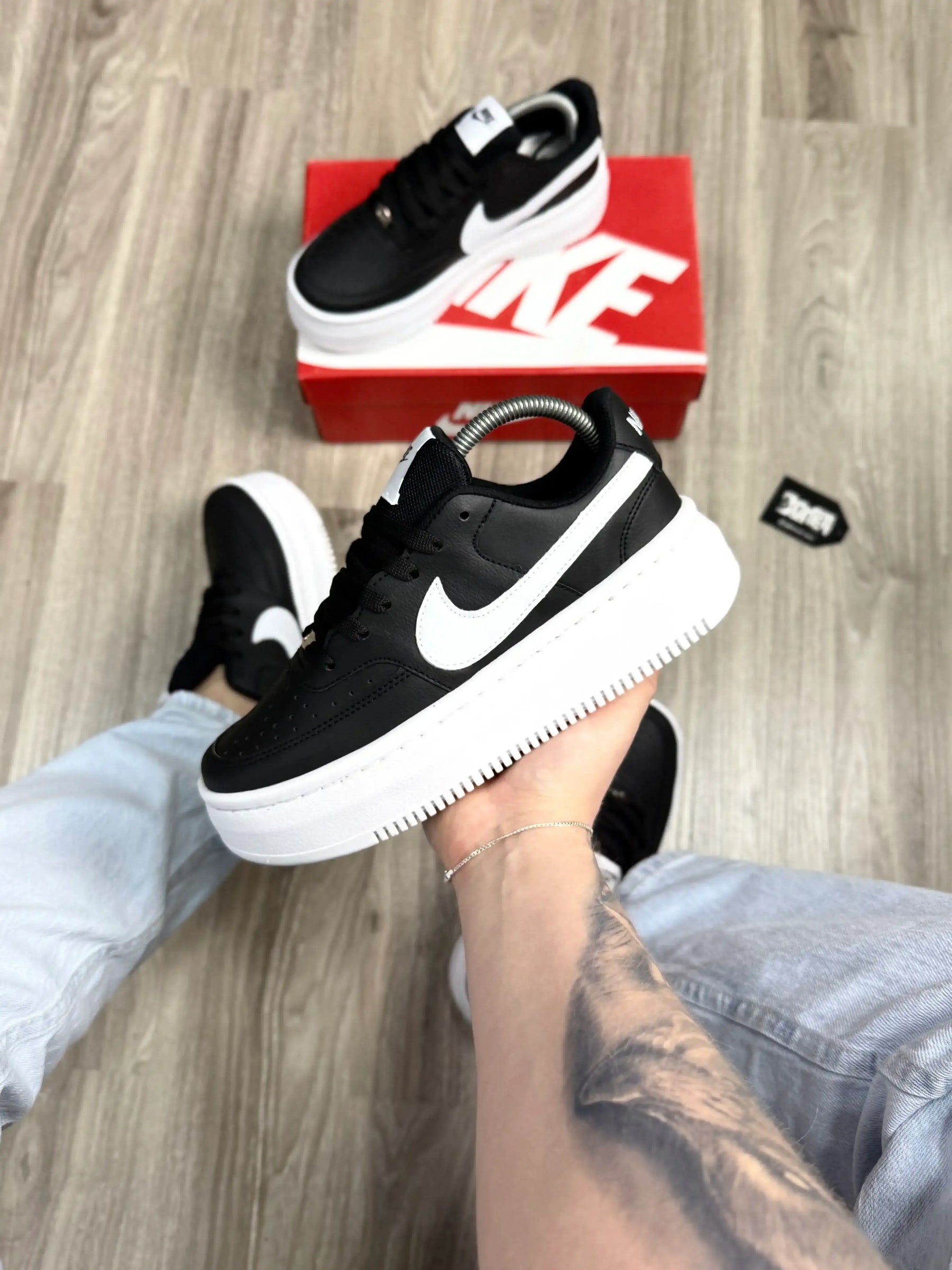 TÊNIS NK COURT VISION - PRETO